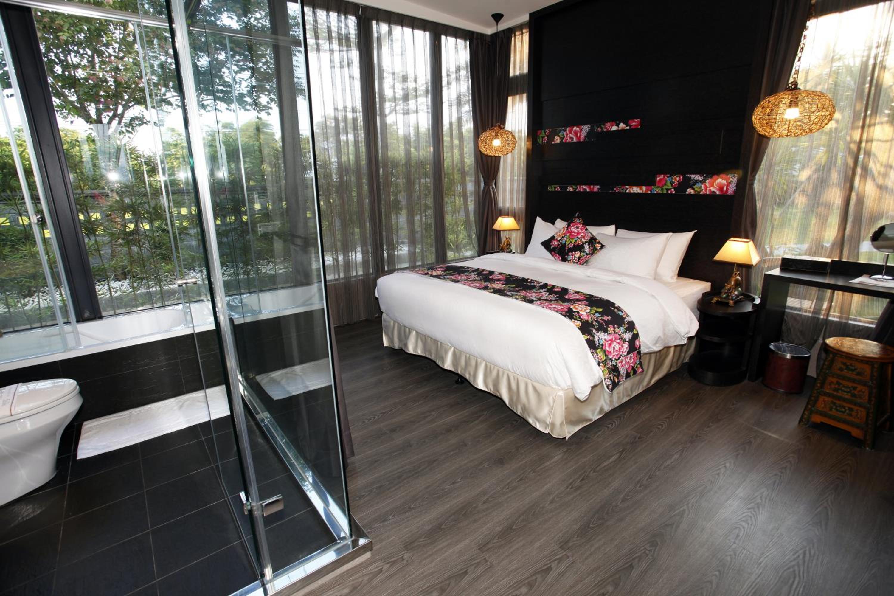 Deluxe Double Room photo 3