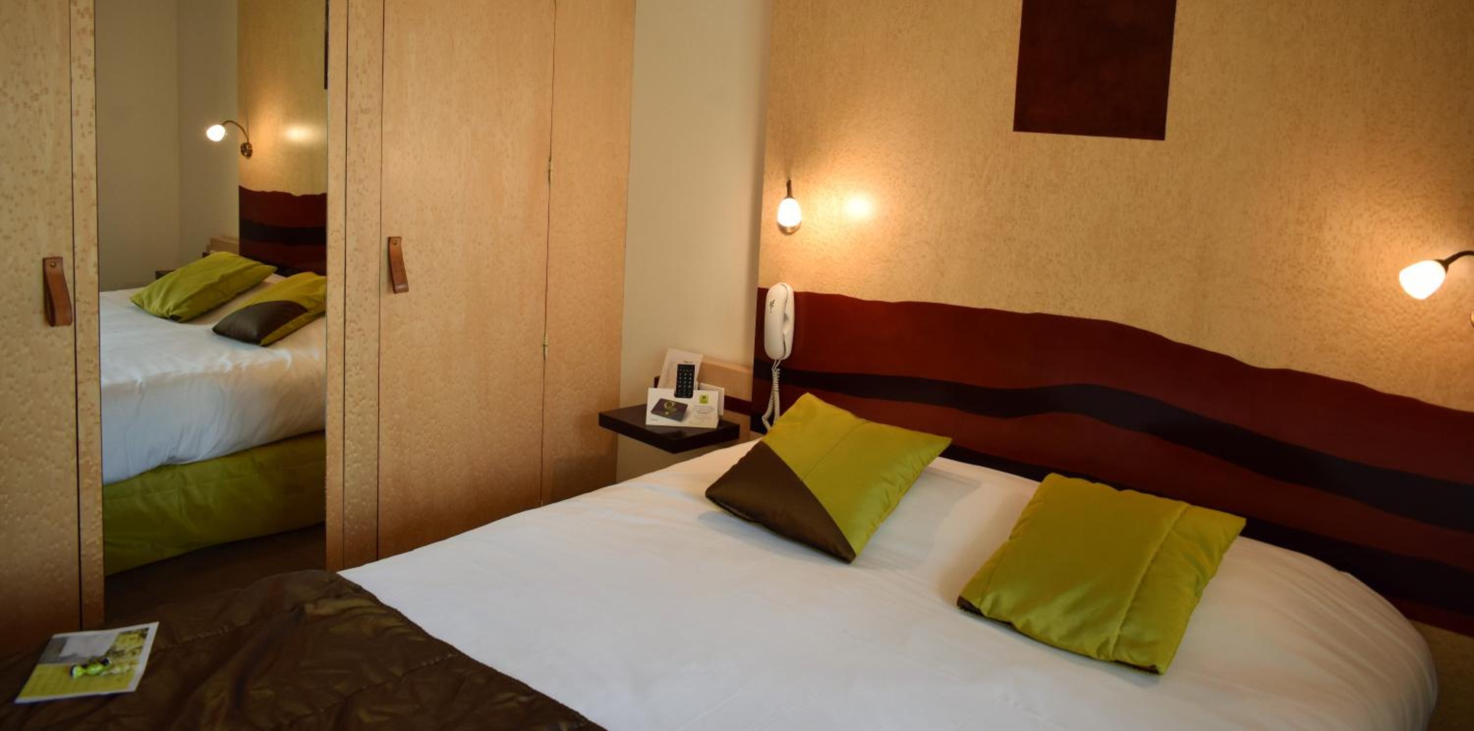 Double Room - Photo 3