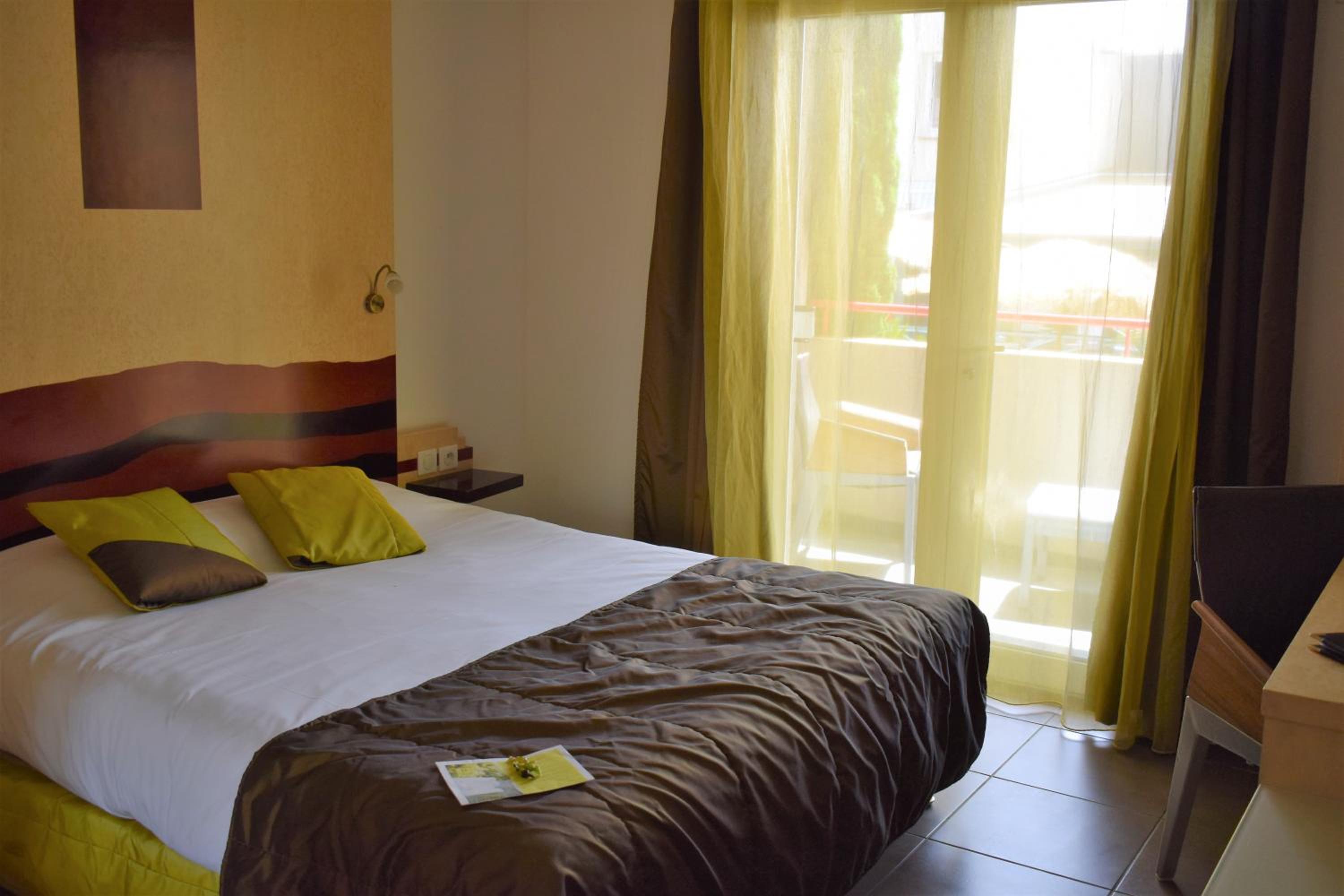 Double Room - Photo 4