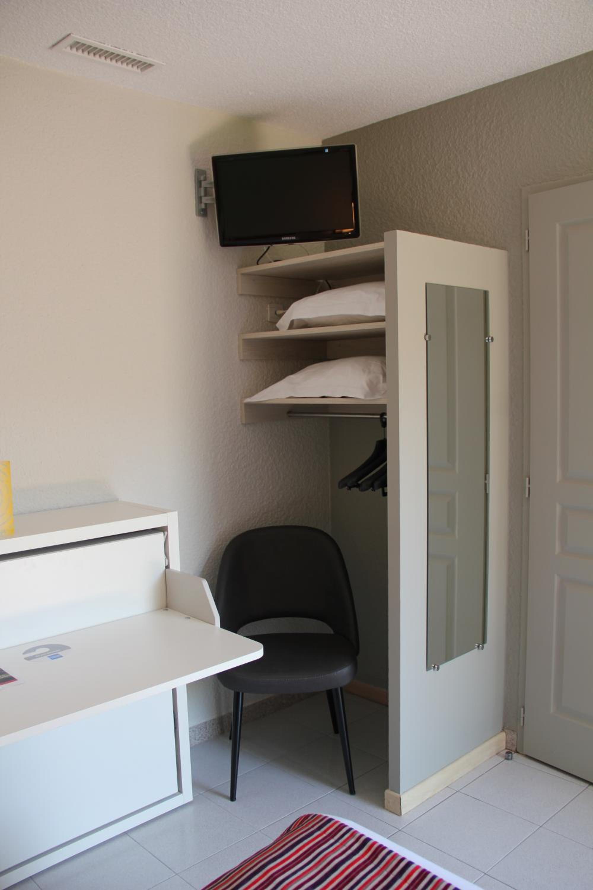 Comfort Triple Room - Photo 5
