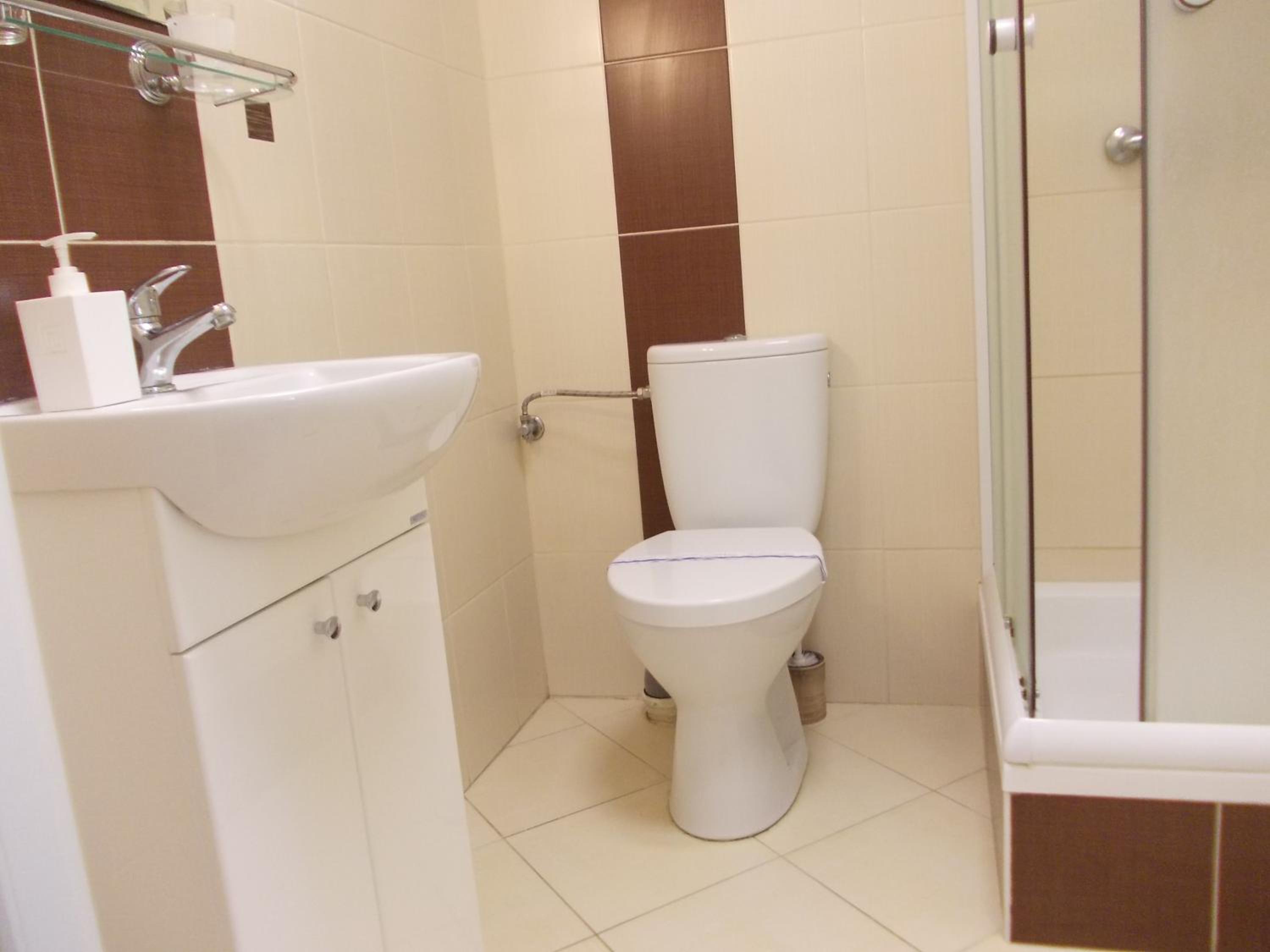 Triple Room - Photo 7
