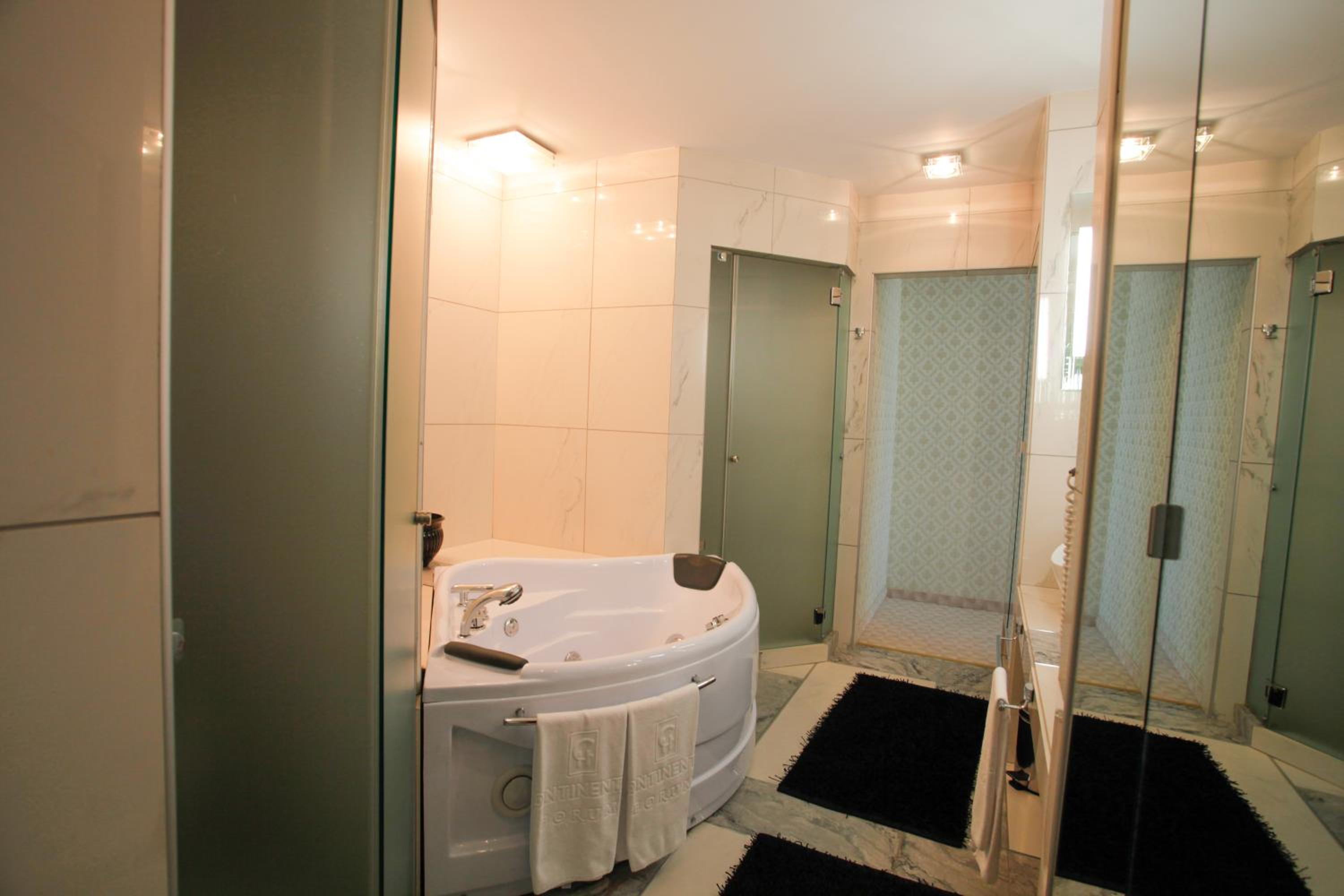 Presidential Suite photo 2