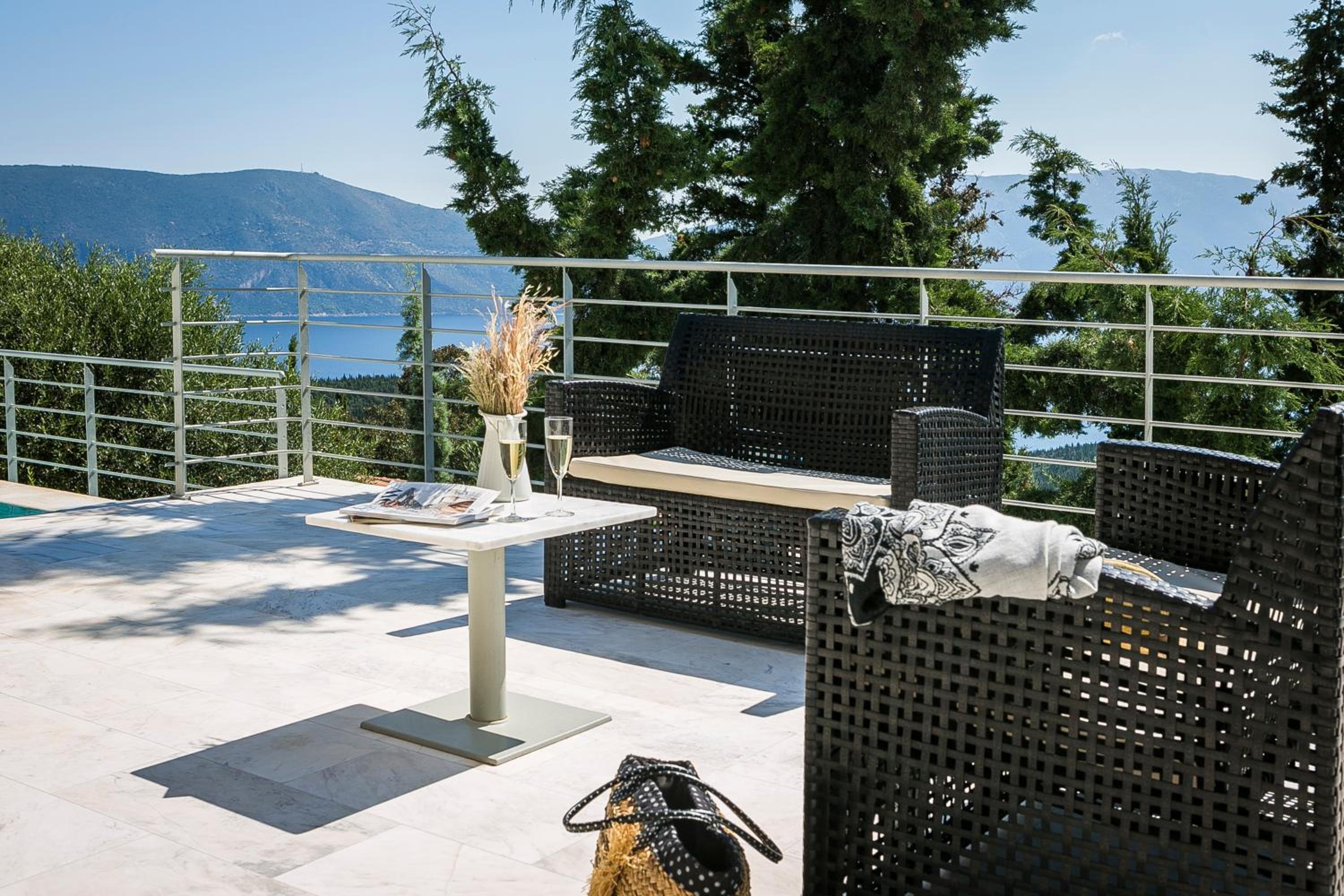 Deluxe Villa photo 3