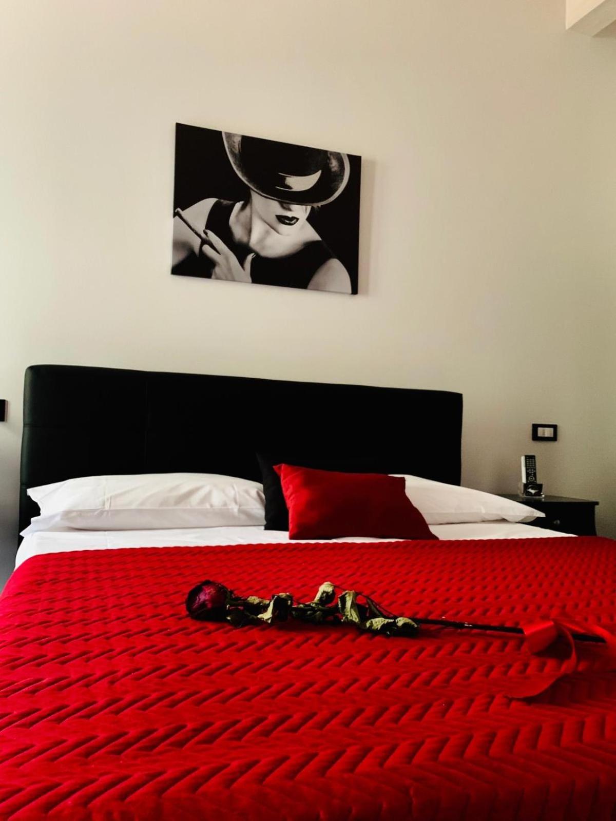 Quadruple Room with Garden View - Photo 2