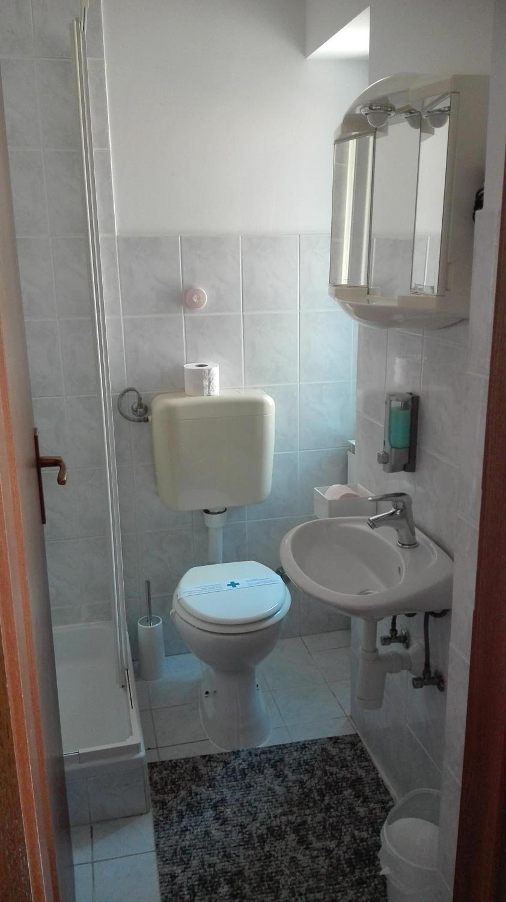 Classic Double Room - Photo 7