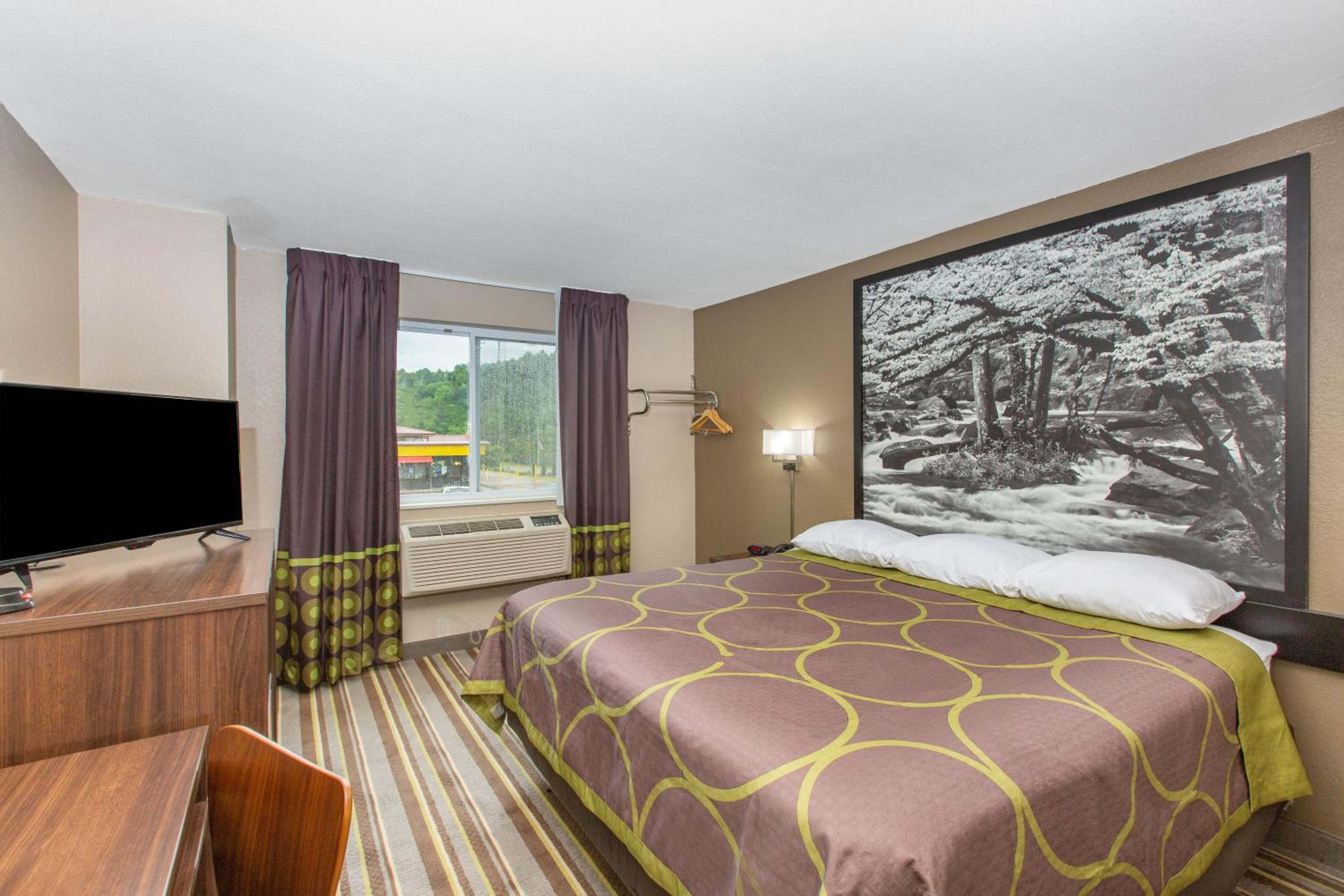 King Room- Non-Smoking - Photo 3
