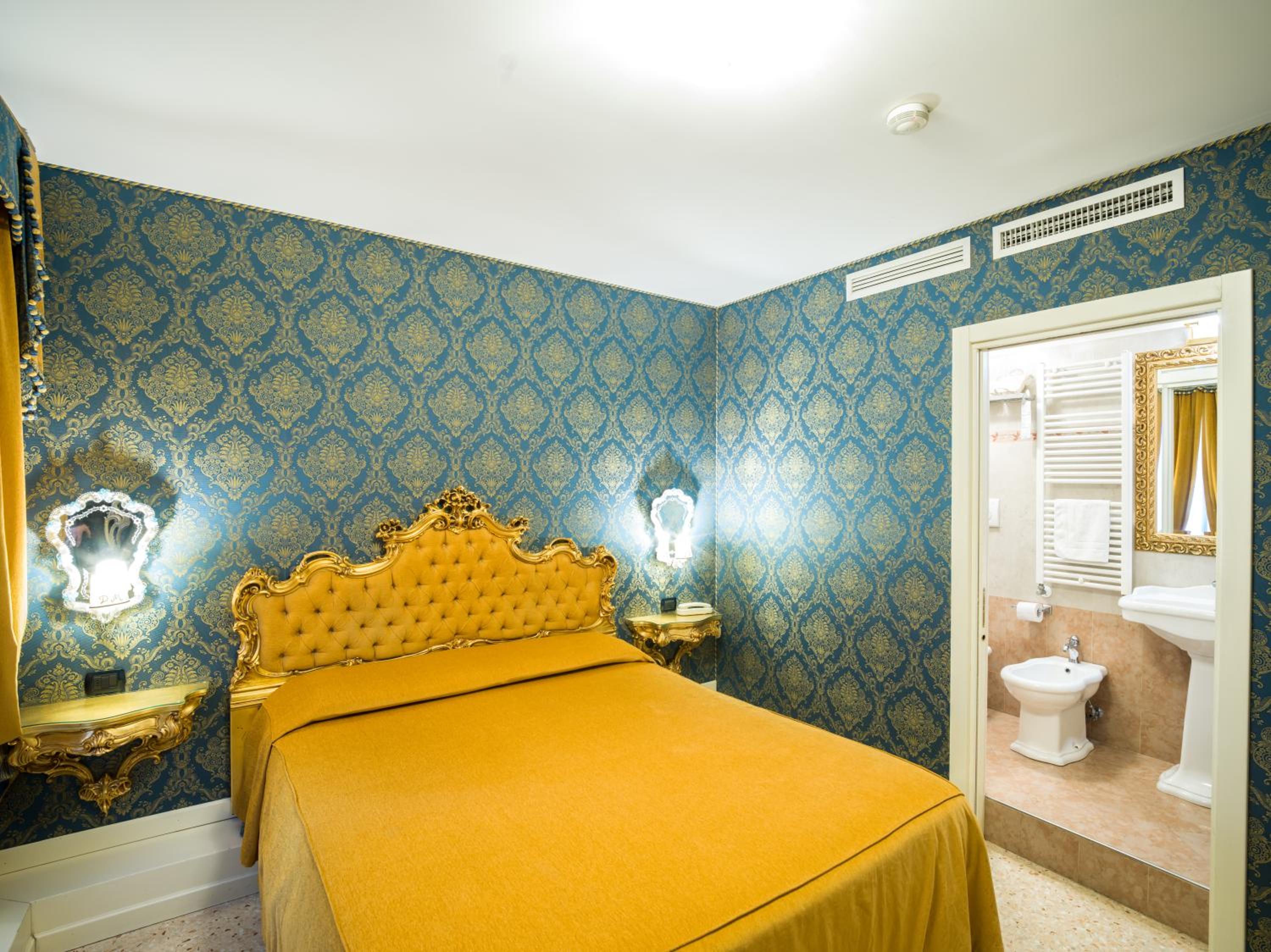 Double Room photo 3