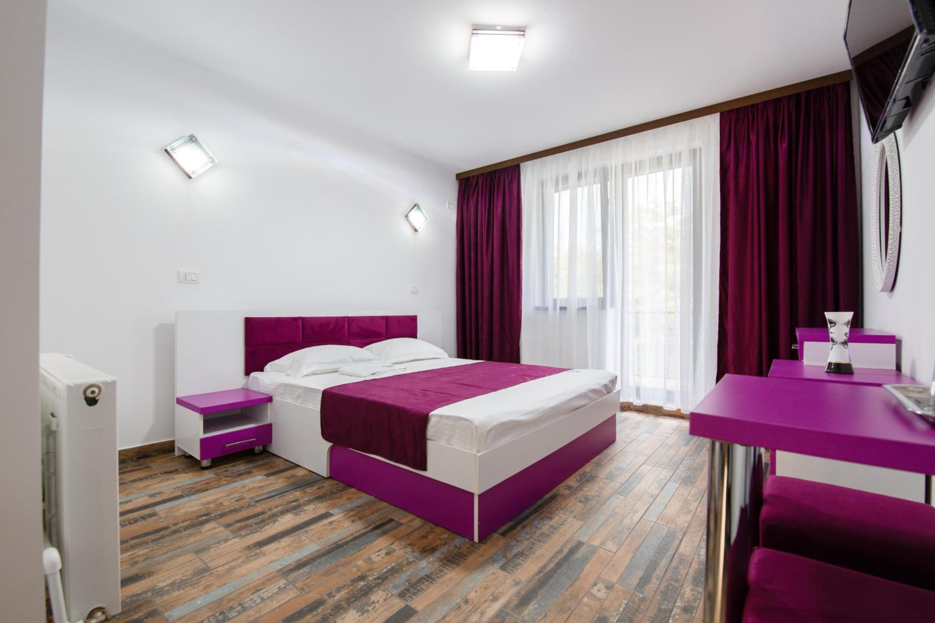 Double Room with Balcony photo 3