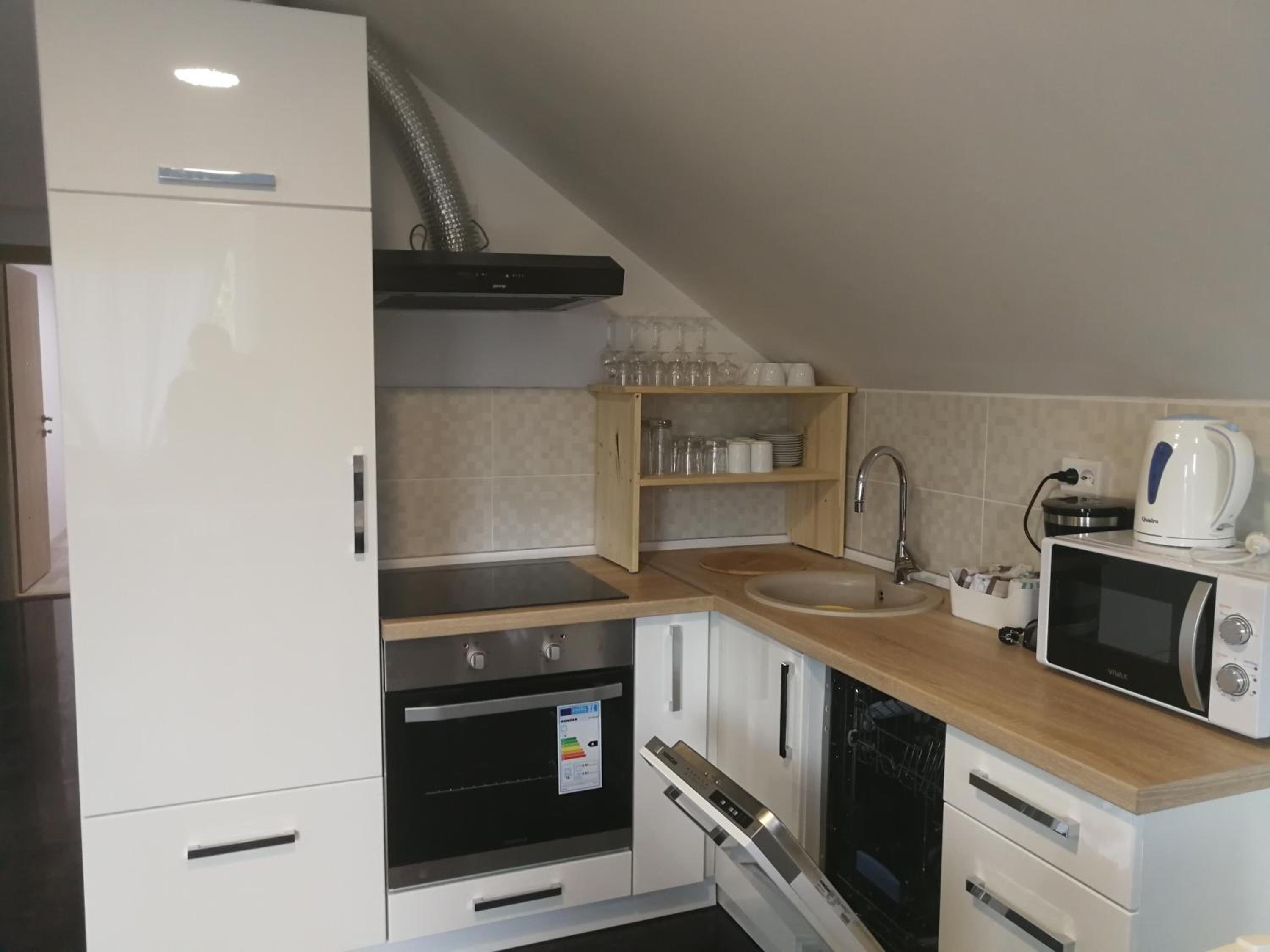 Three-Bedroom Apartment - Photo 30