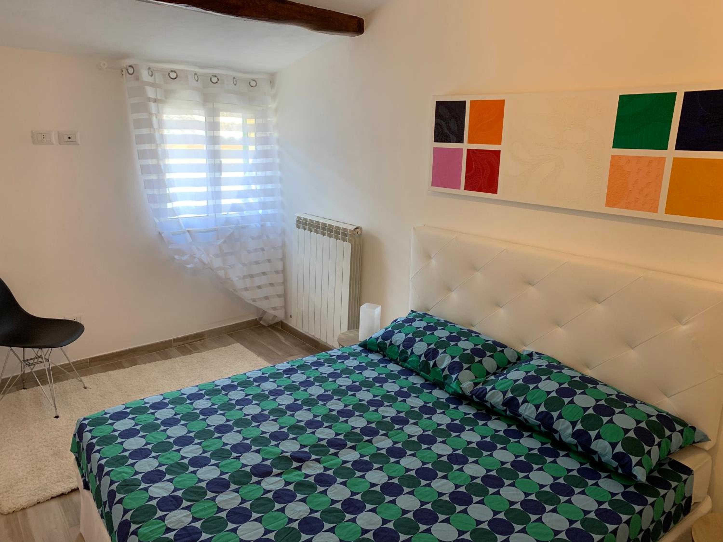 Apartment with Terrace - Photo 12
