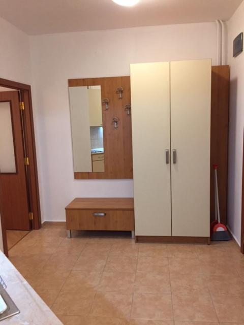 Apartment - Photo 43