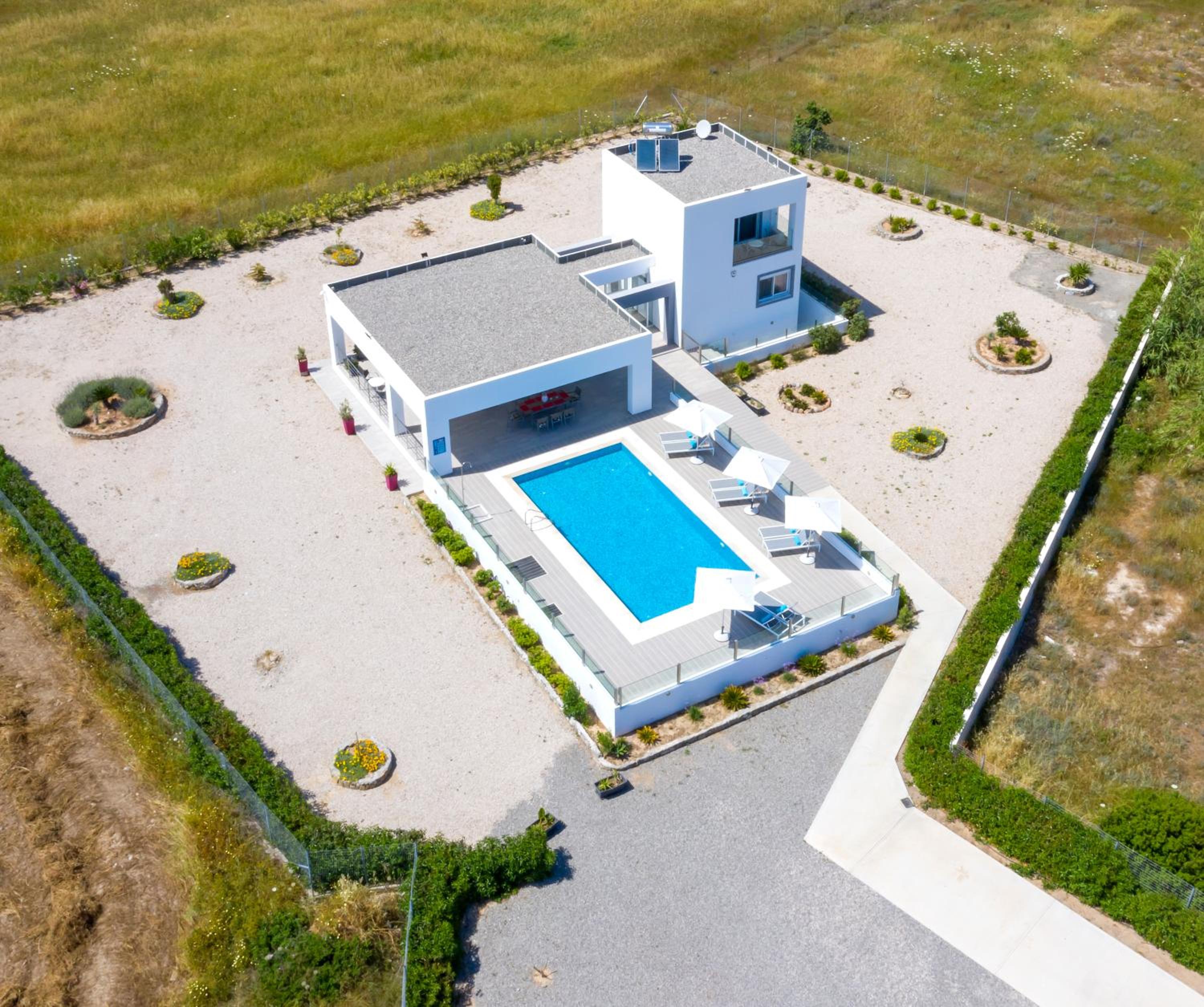 Villa with Sea View photo 2