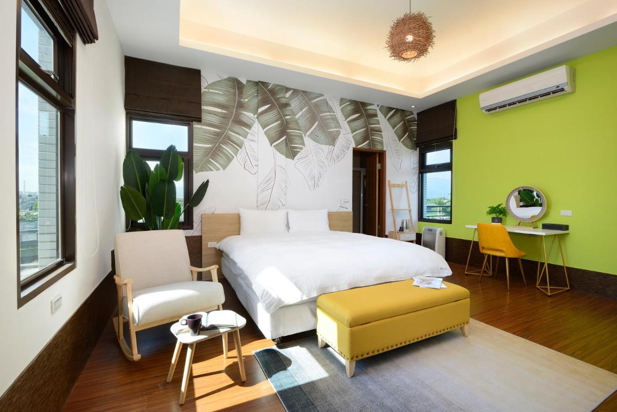 Deluxe Double Room with Bath photo 1