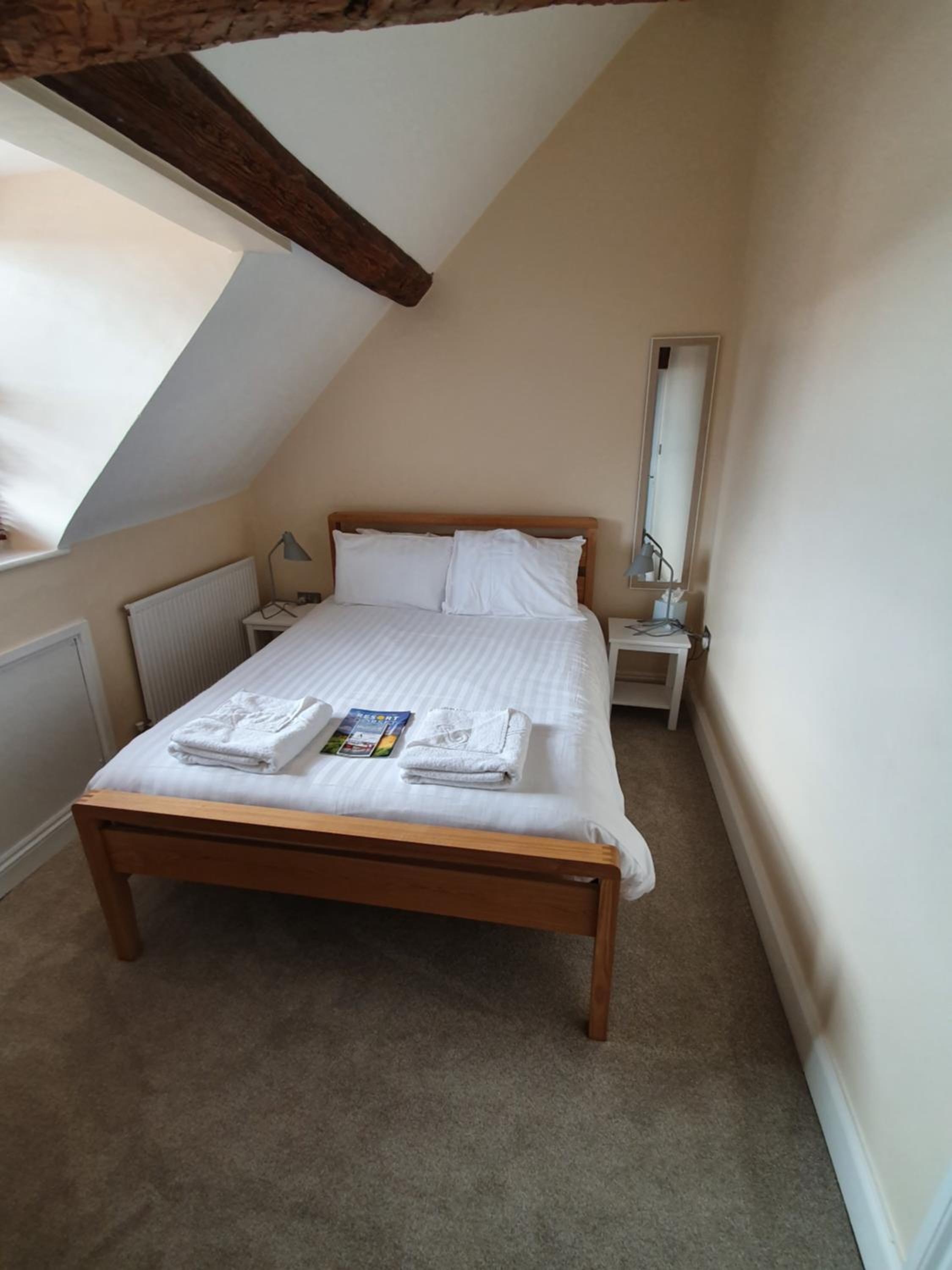 Standard Double Room - Photo 4