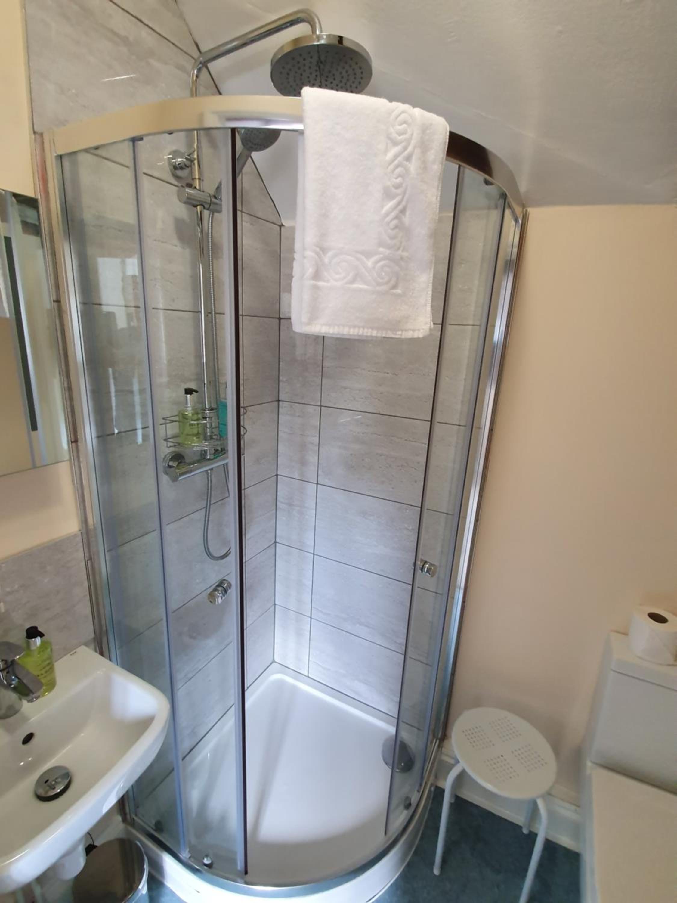 Standard Double Room - Photo 3