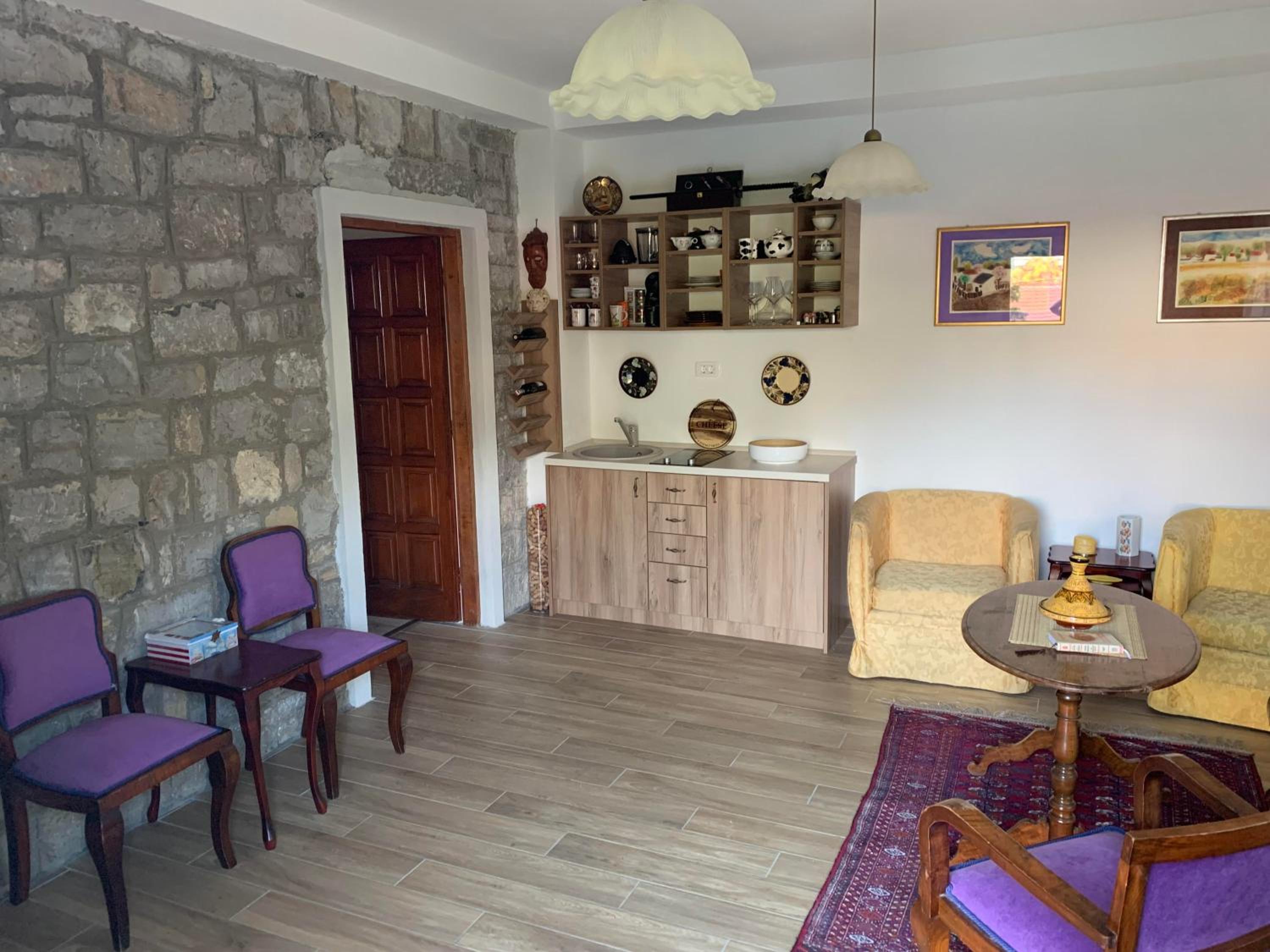 Deluxe Apartment