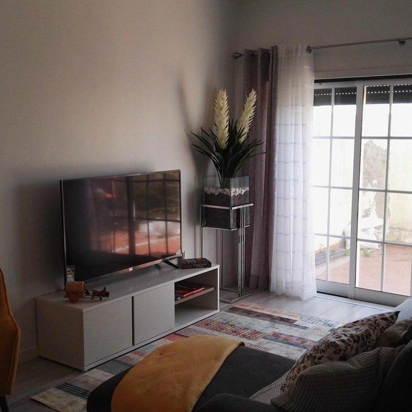 Two-Bedroom House - Photo 3