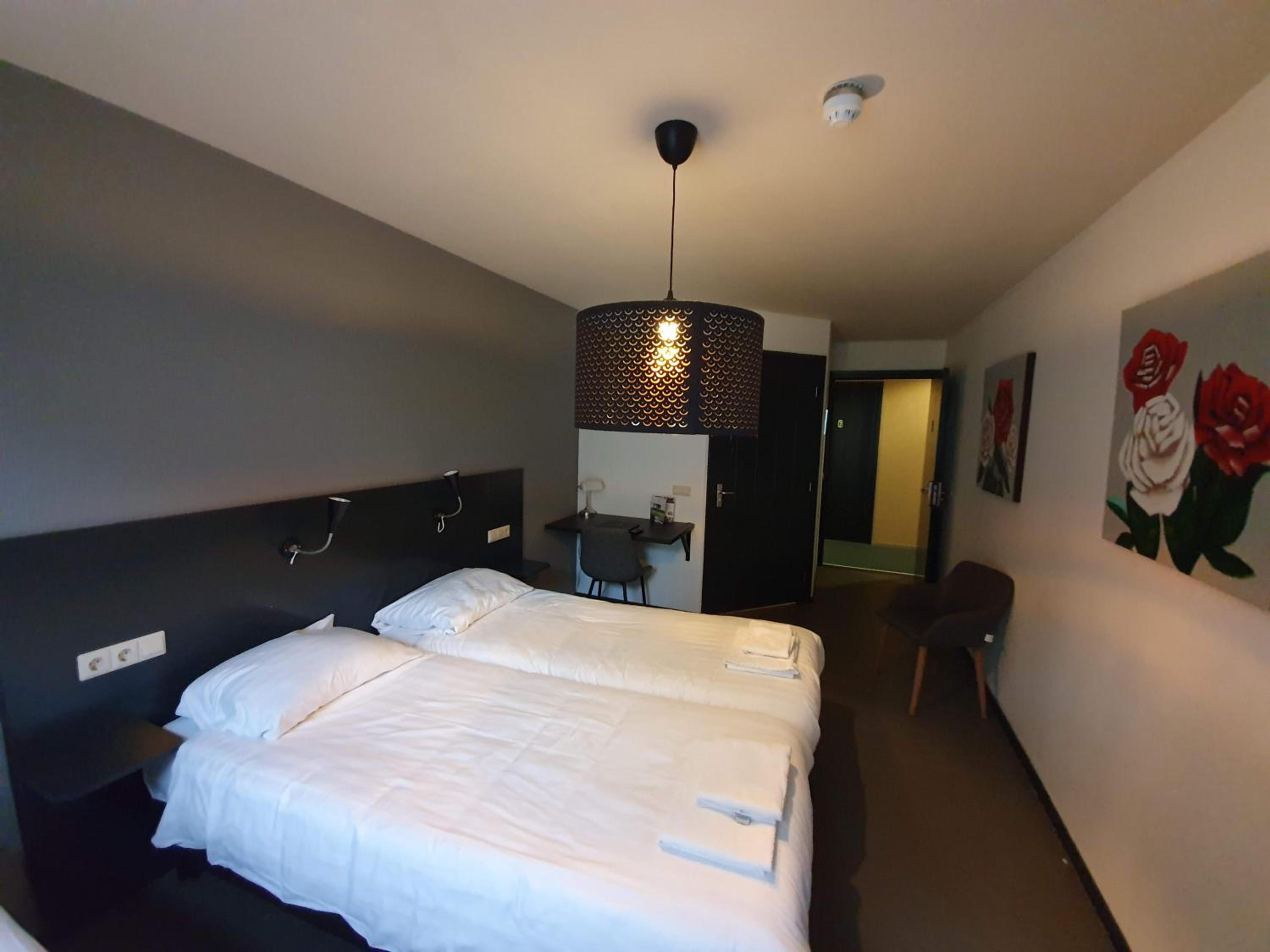 Basic Triple Room