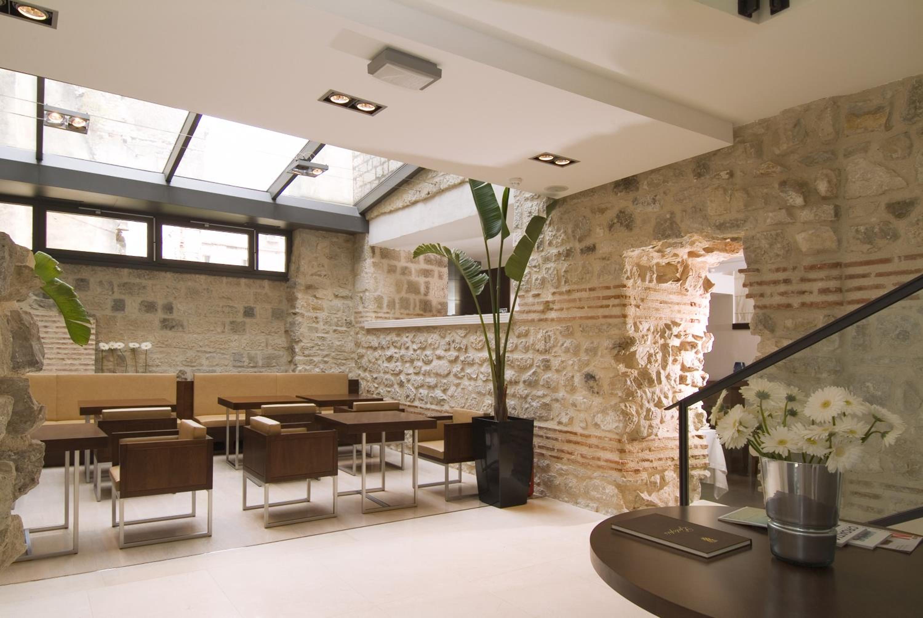Junior Suite - Main Building photo 3