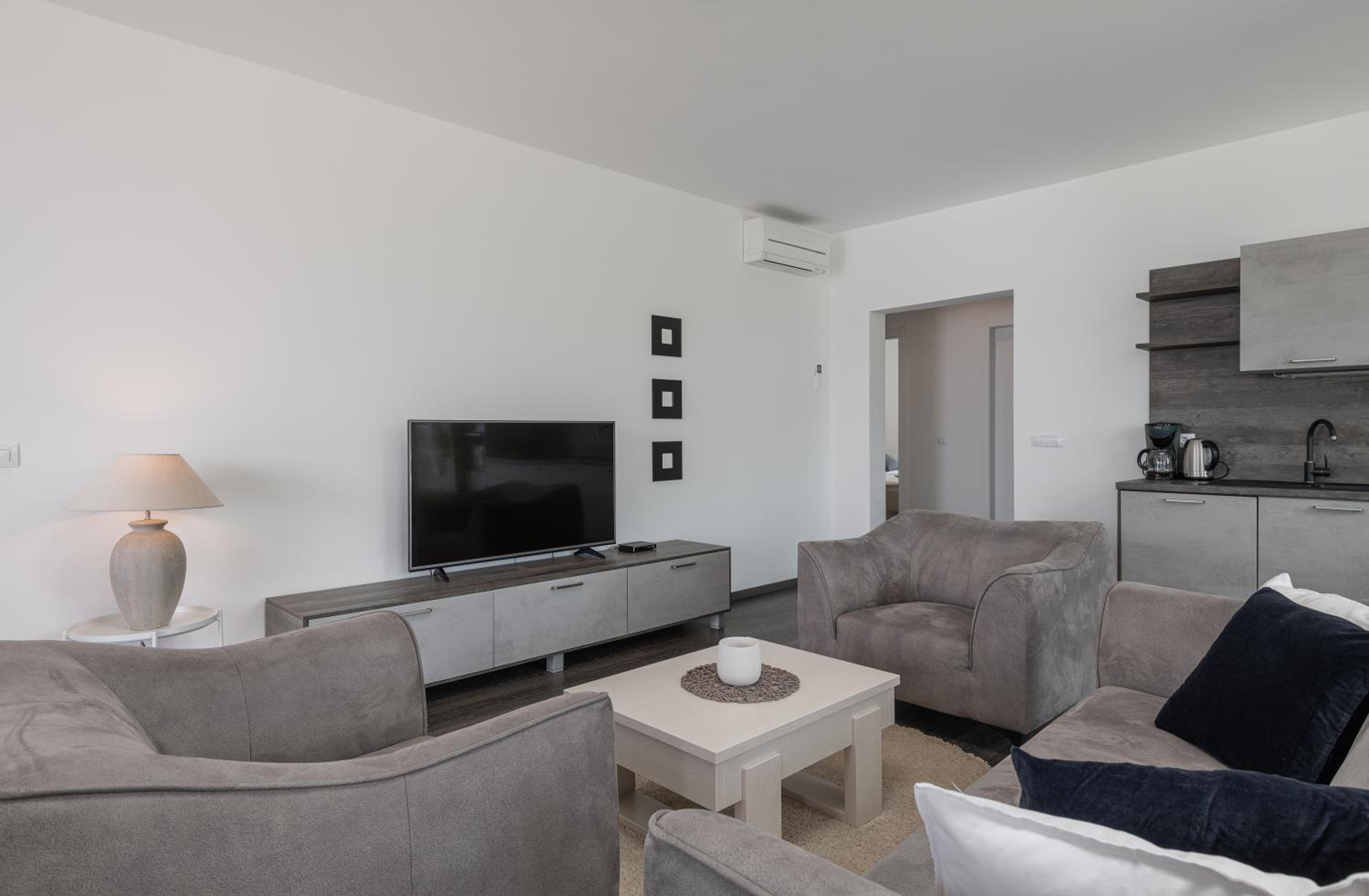 Appartamento con 3 Camere da Letto