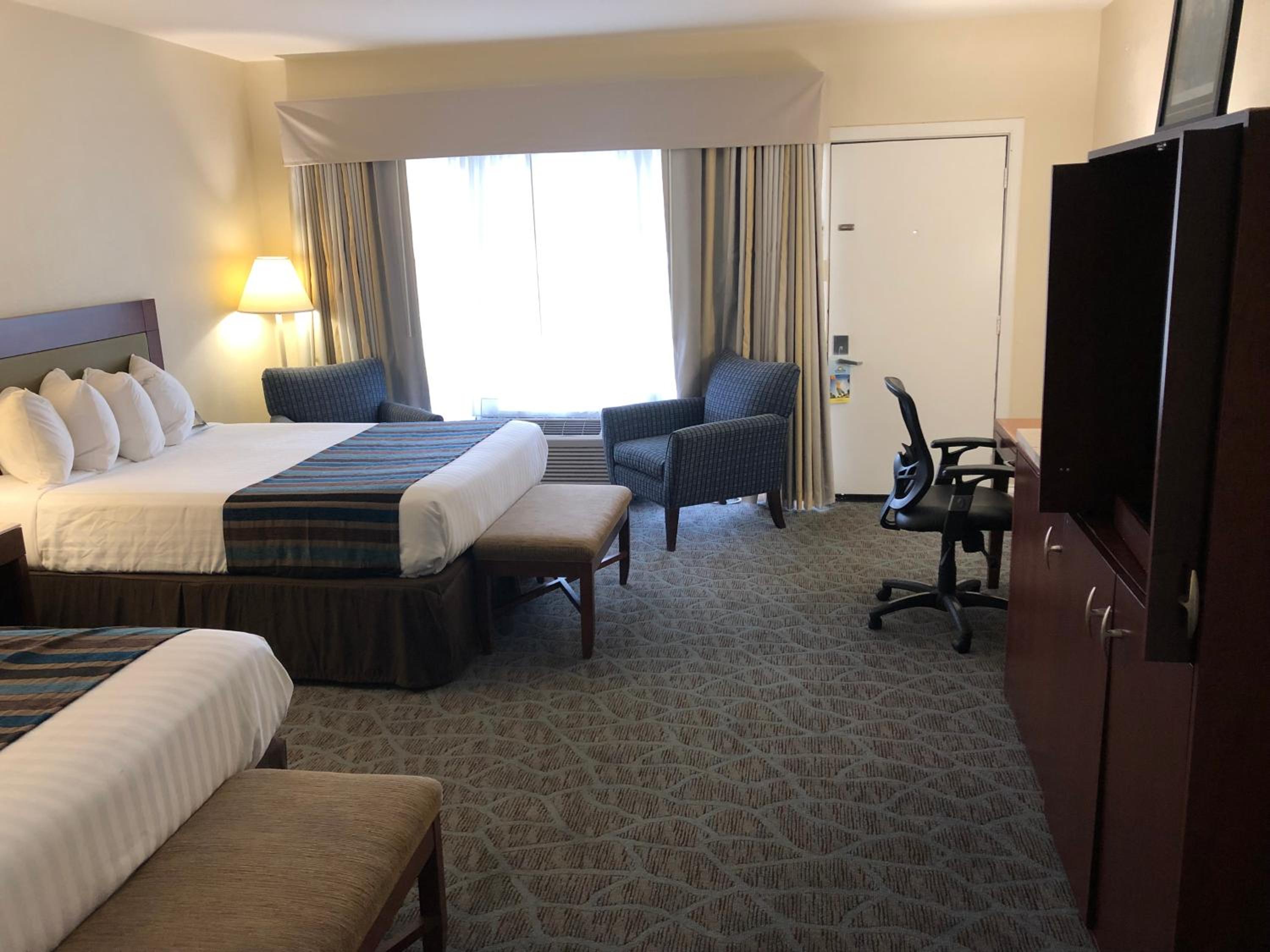 Deluxe Double Room with Two Double Beds - First Floor/Non-Smoking photo 3