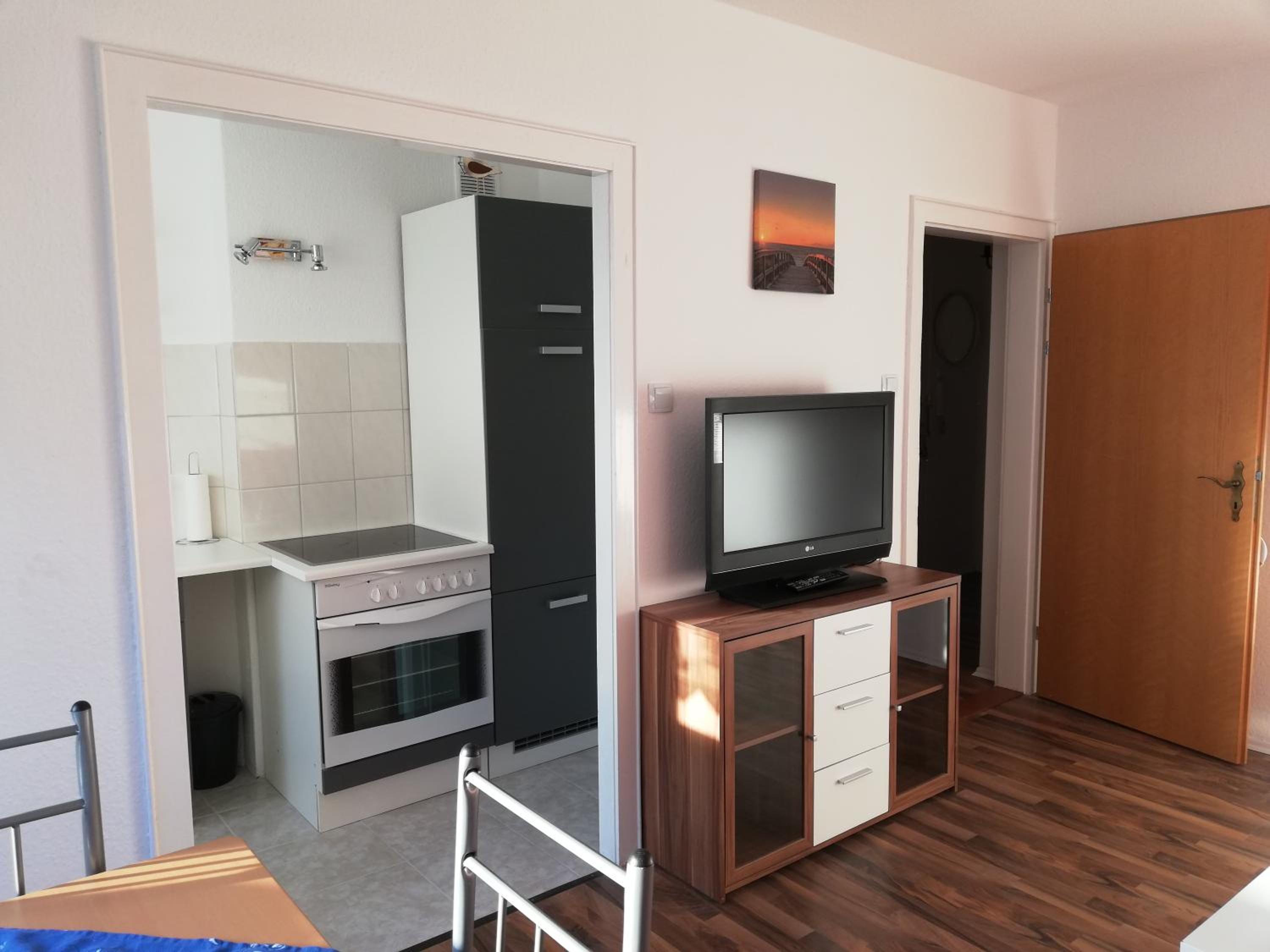 One-Bedroom Apartment - Photo 6