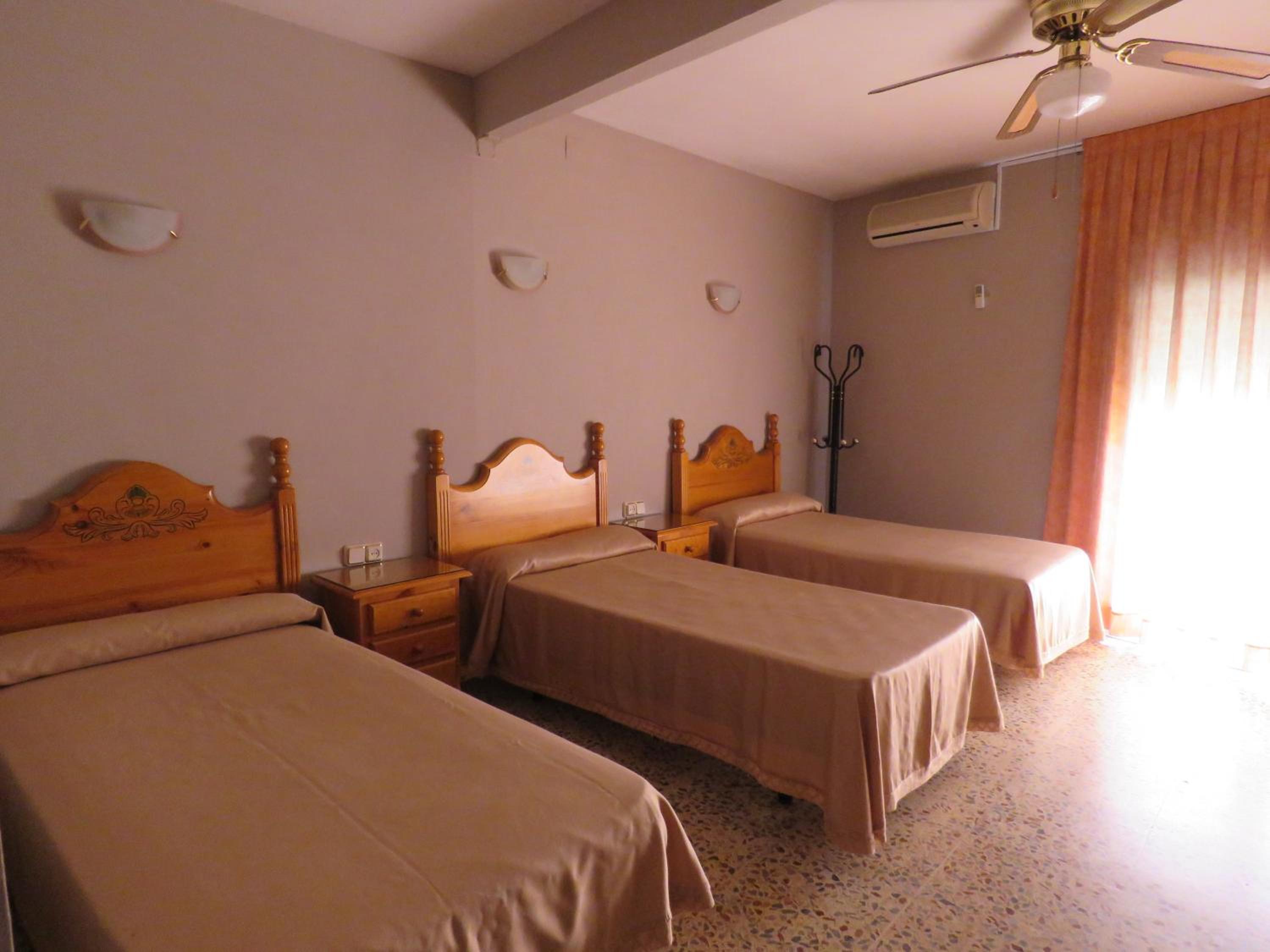 Triple Room - Photo 2