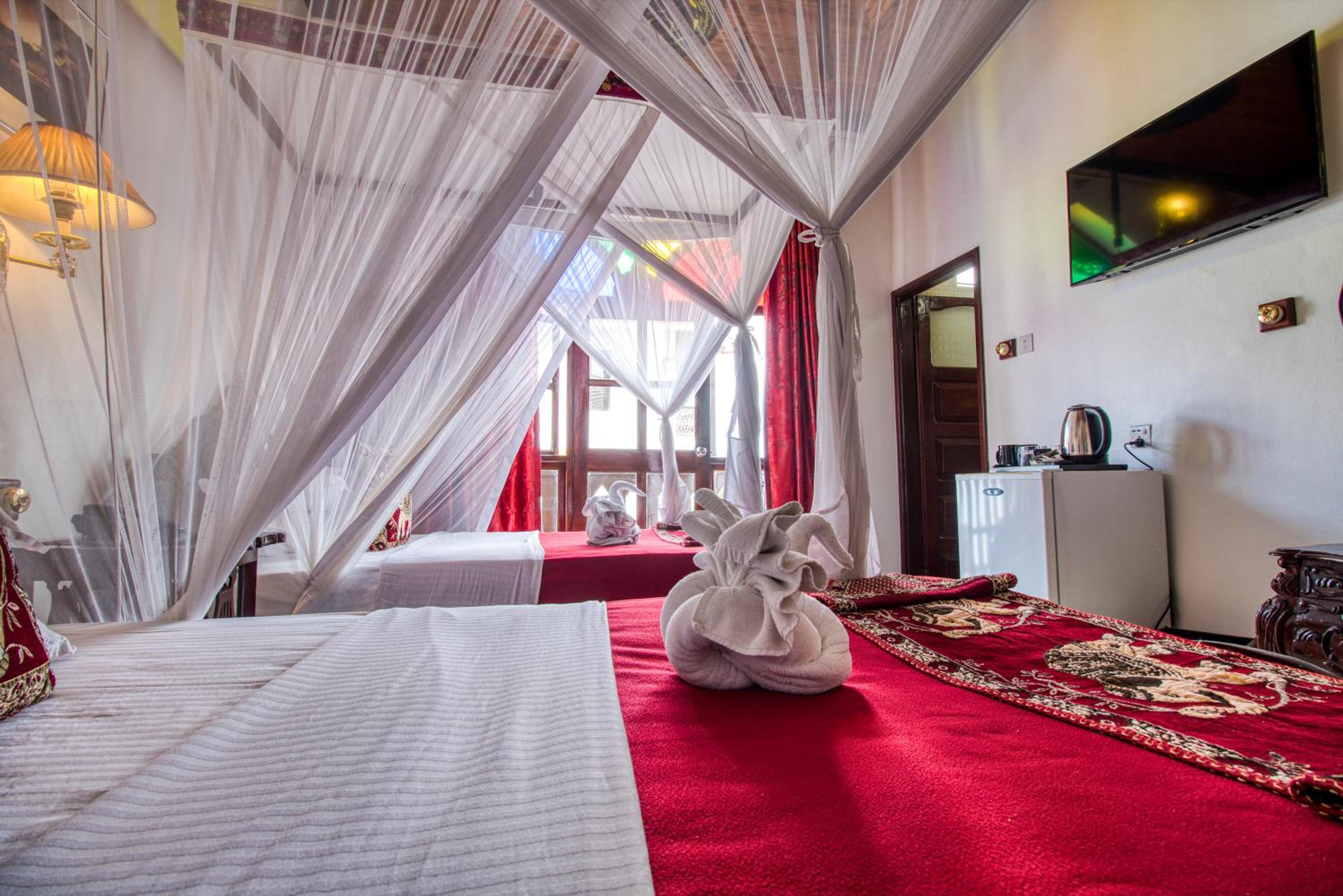 Twin Room with Balcony and Sea View