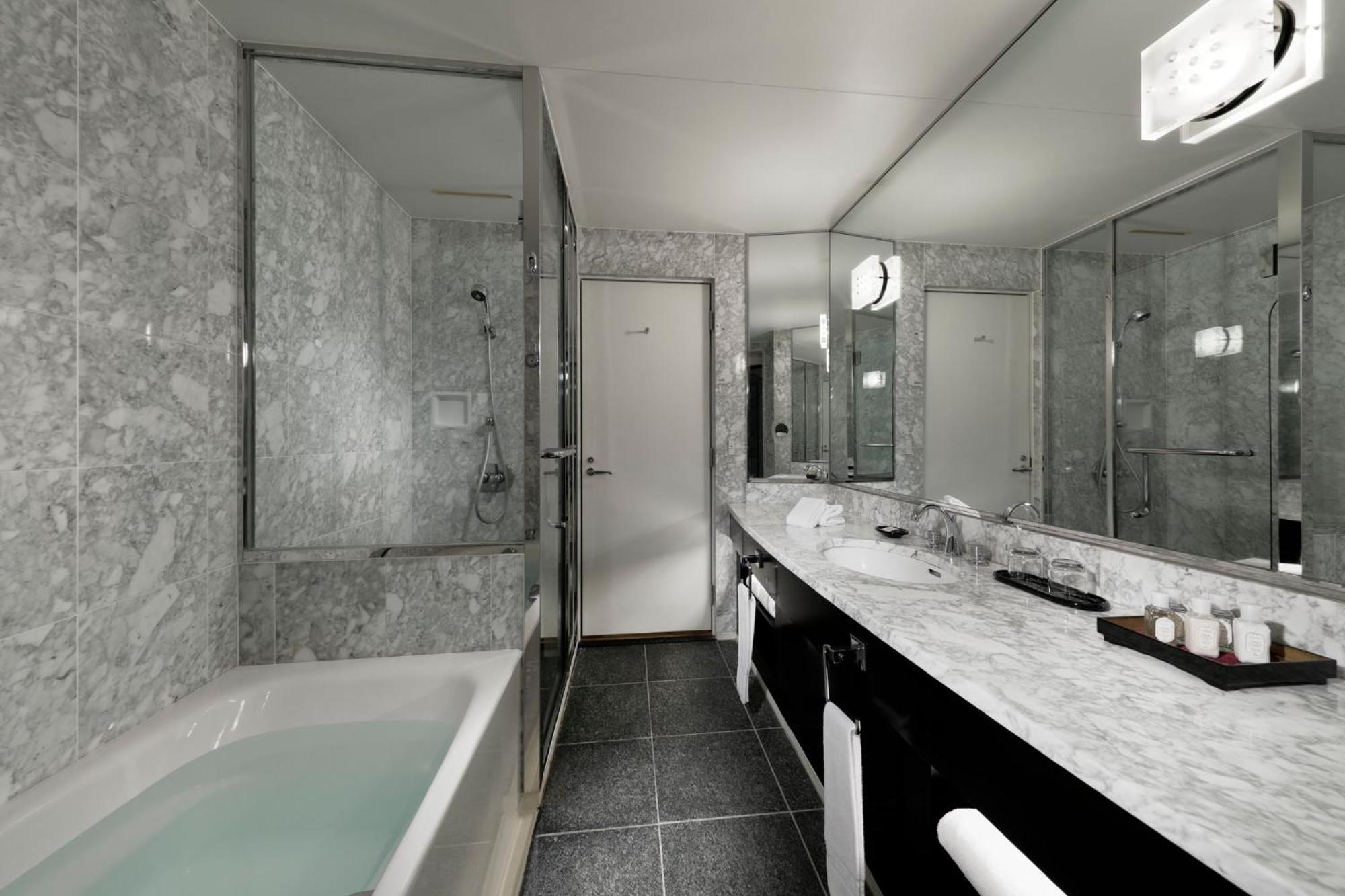 Junior Suite Twin Room - Photo 3