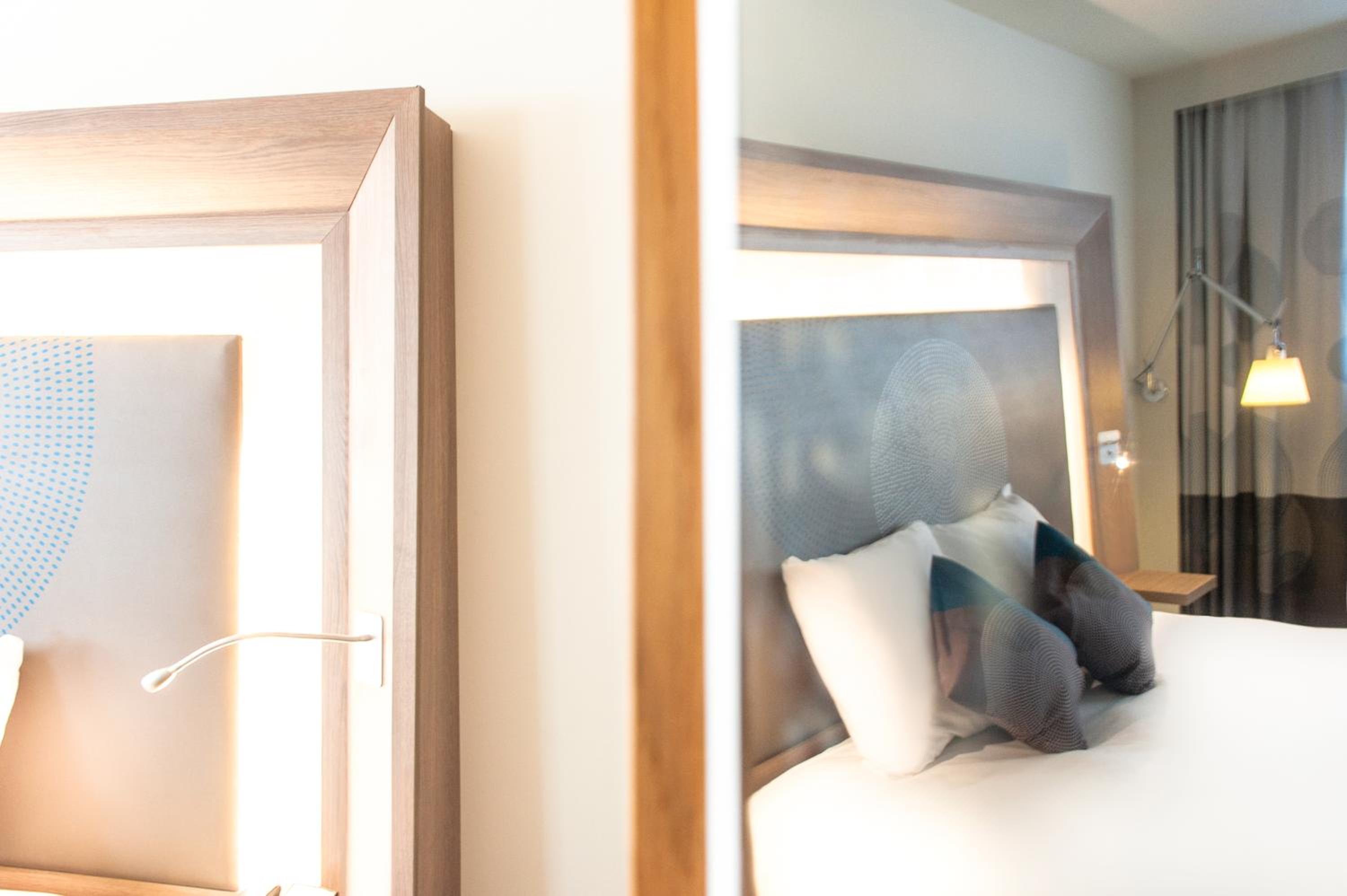 Executive Room with One Double Bed - Photo 2