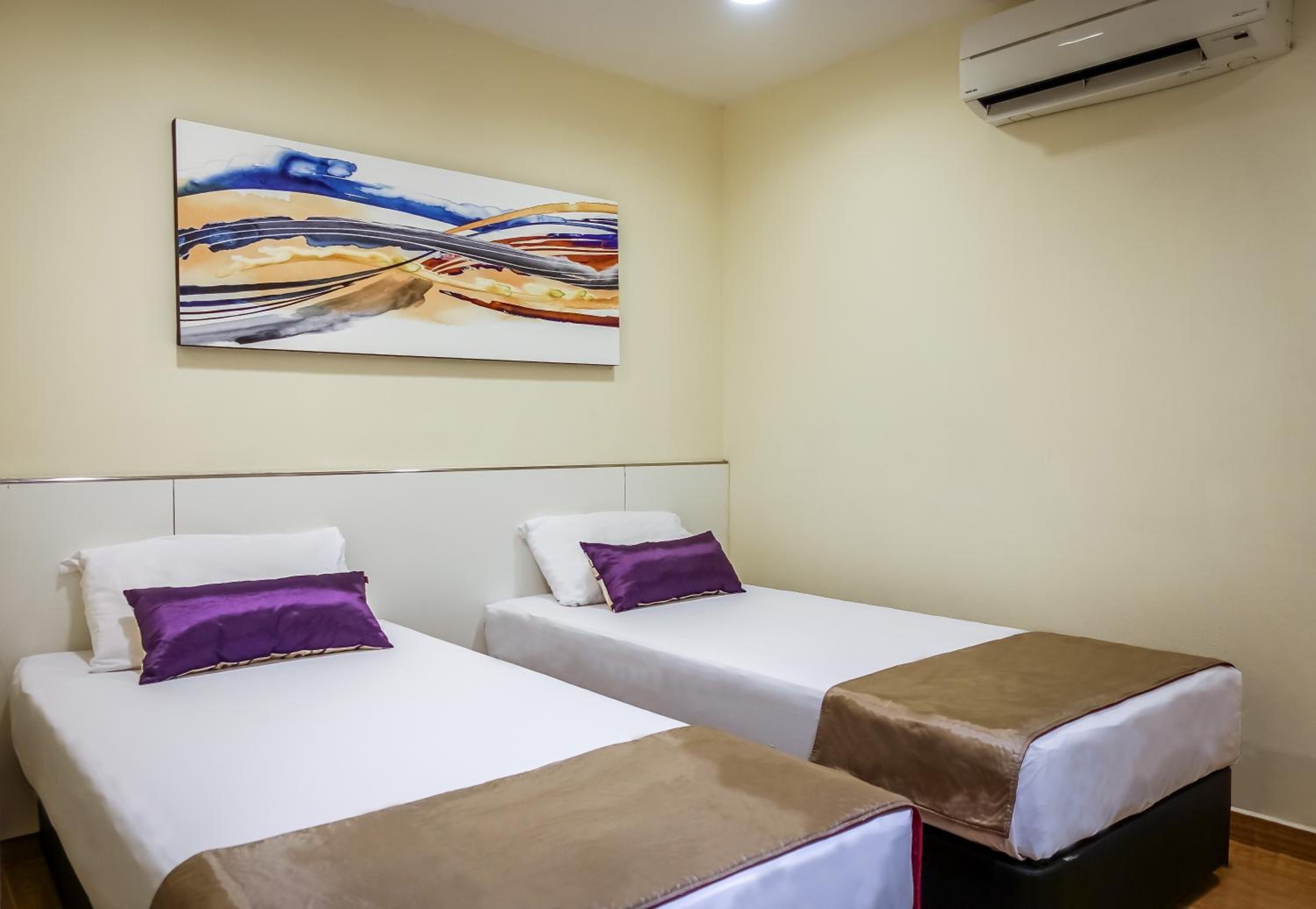 Standard Twin Room photo 2