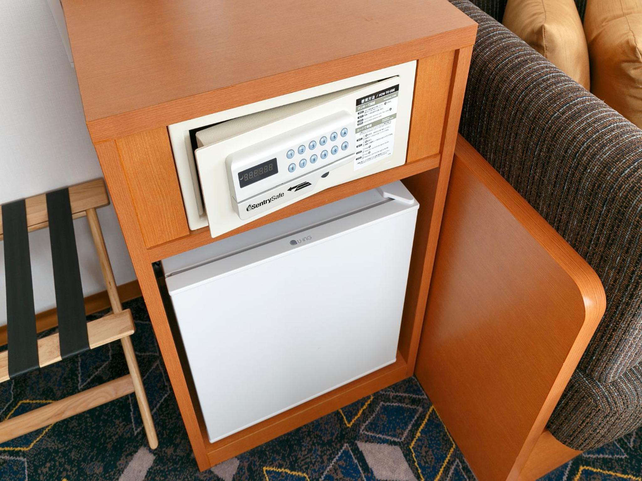 Economy Twin Room - Non Smoking - Photo 8