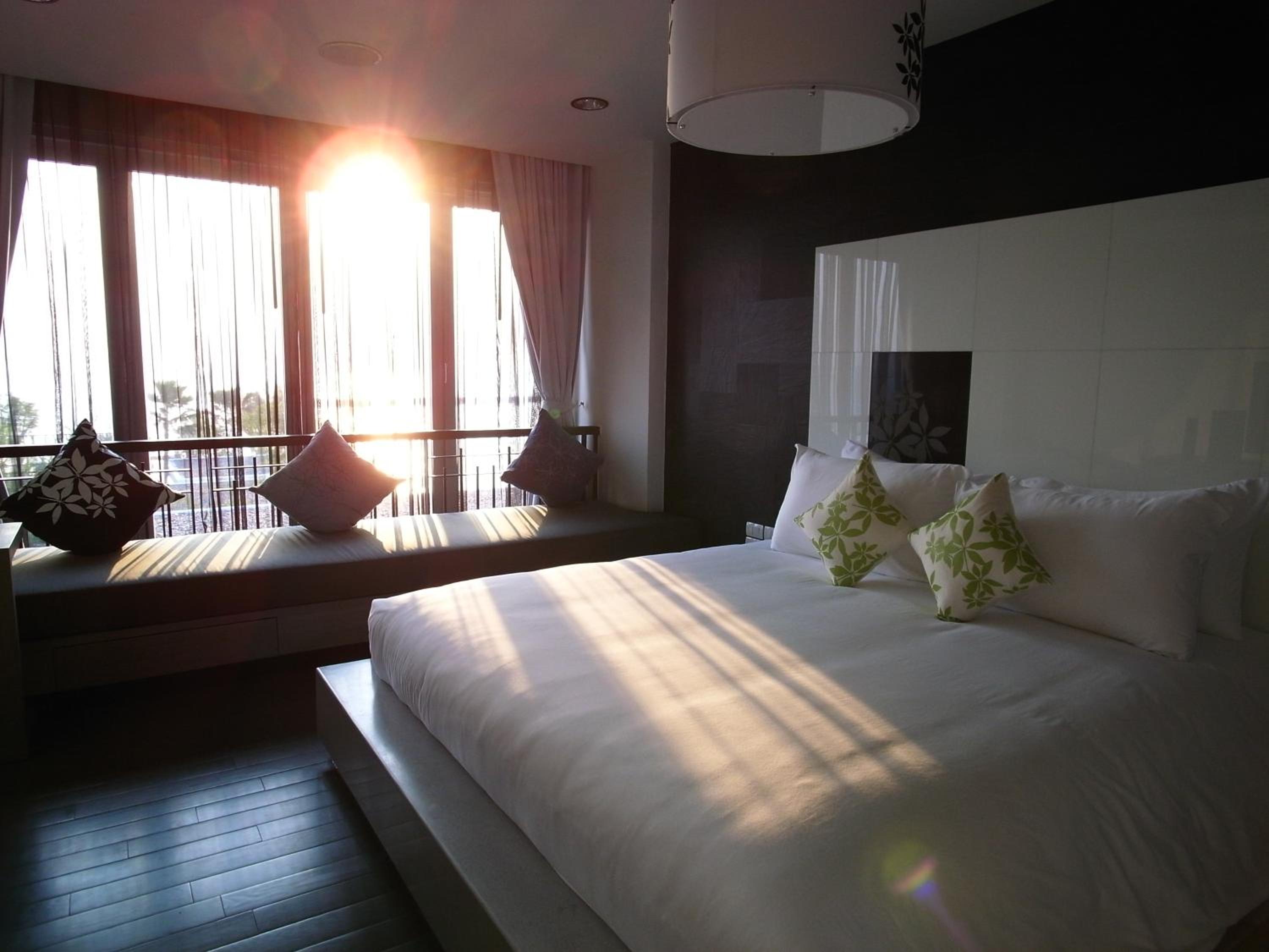 Superior Double Room with Seaview (Partial) - Photo 10