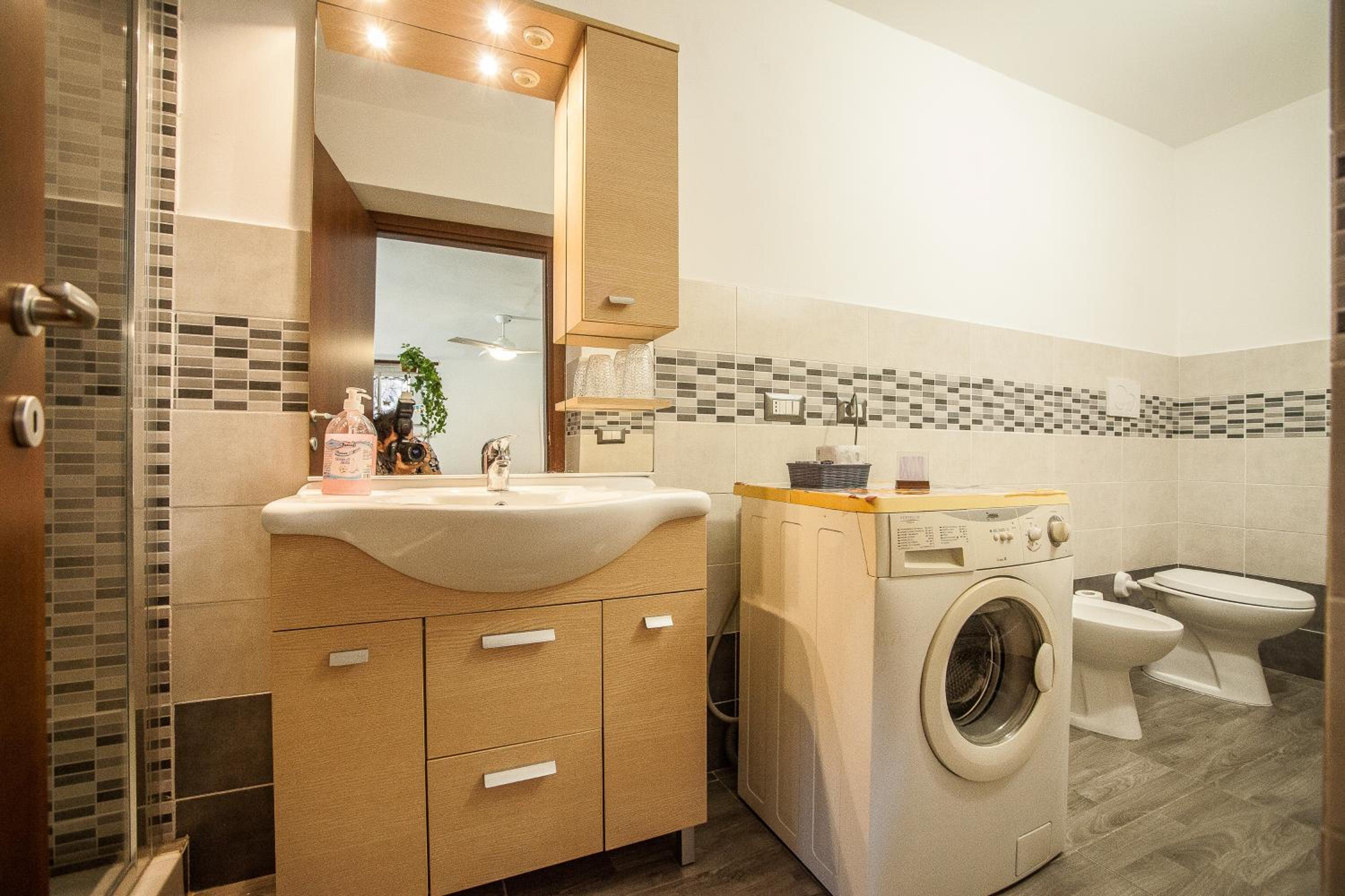 Studio Apartment - Photo 13