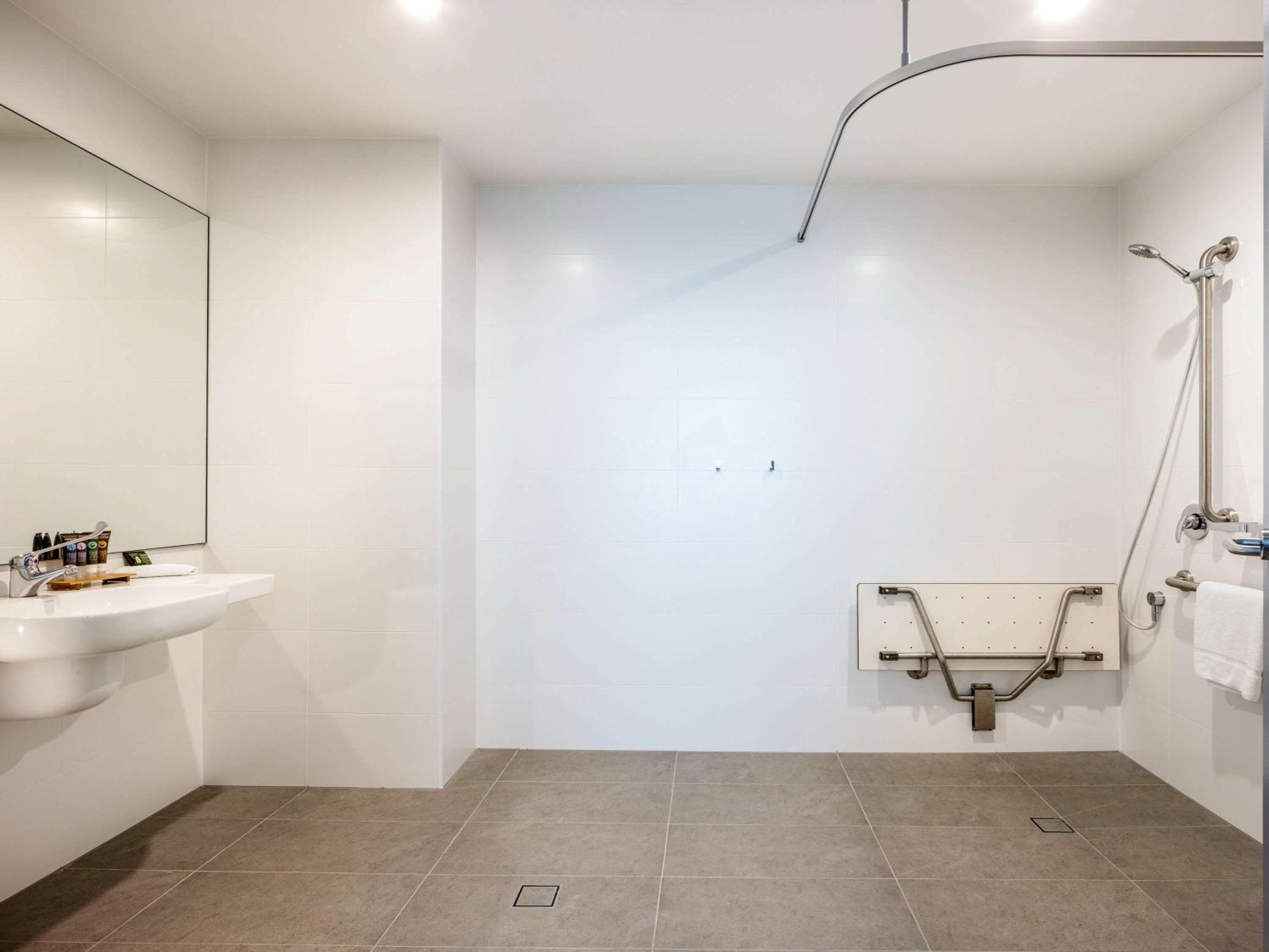 King Room - Wheelchair Accessible