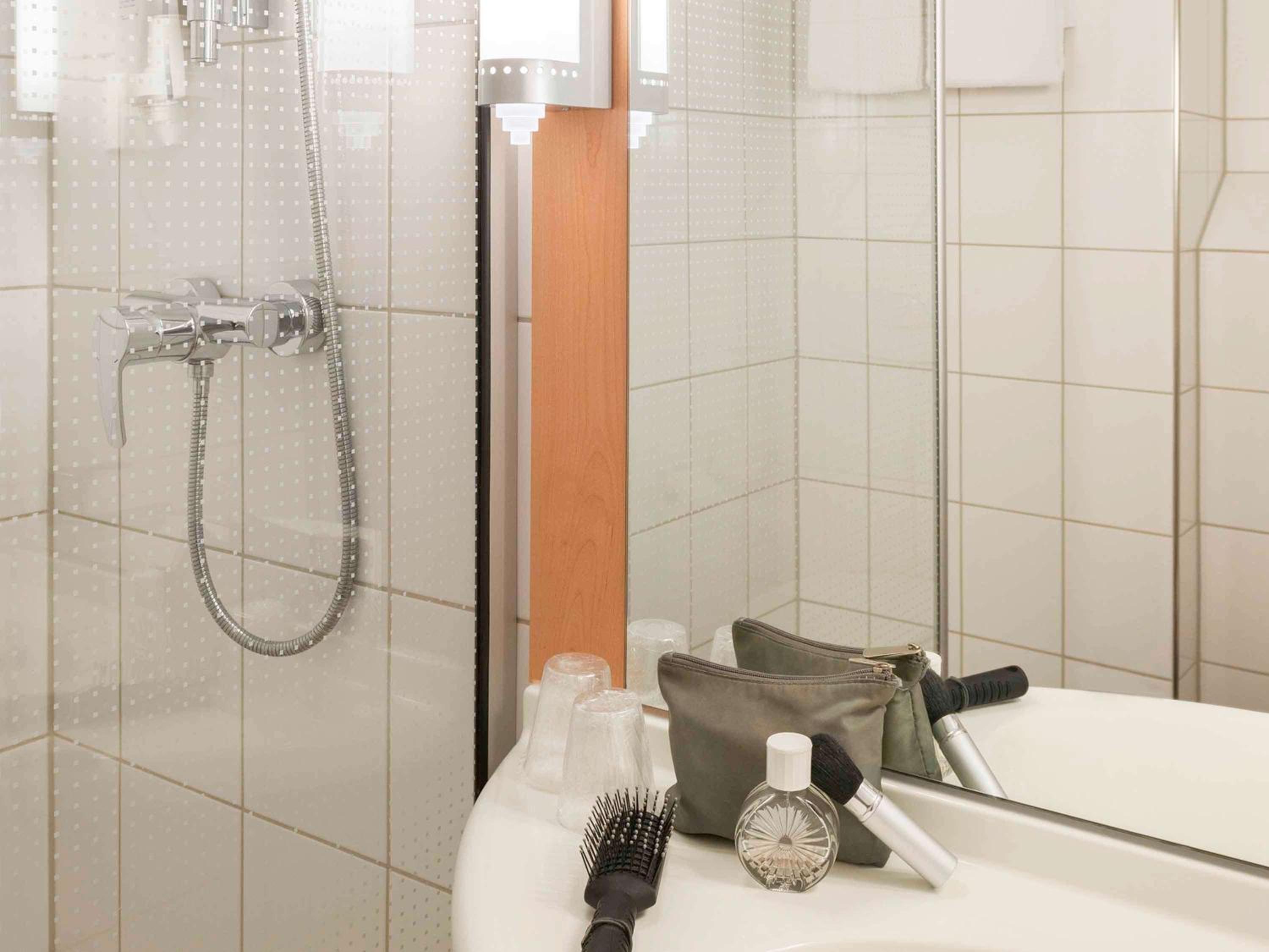 Double Room - Photo 5