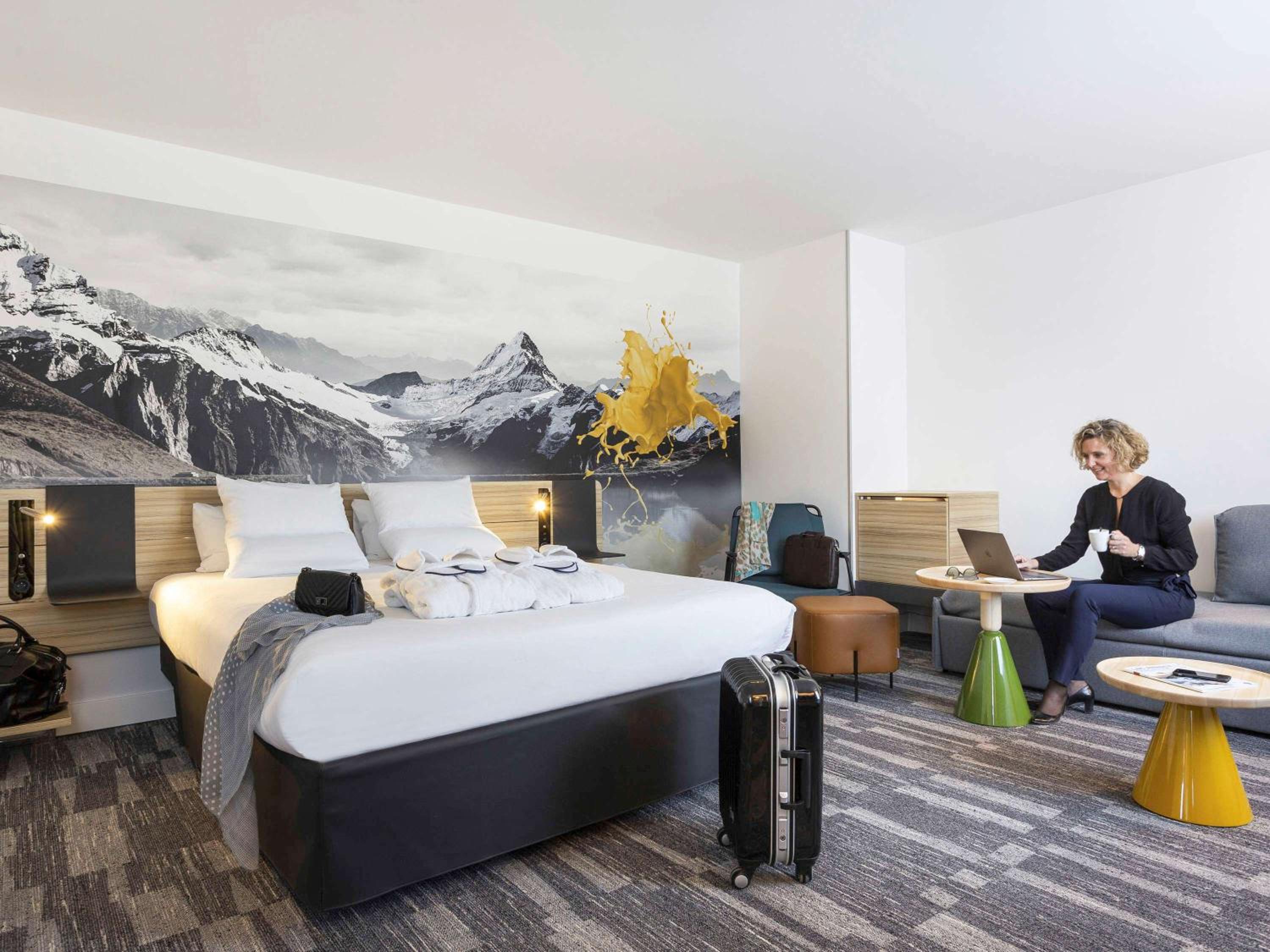Junior Suite with One Double Bed And Sofa - Photo 8