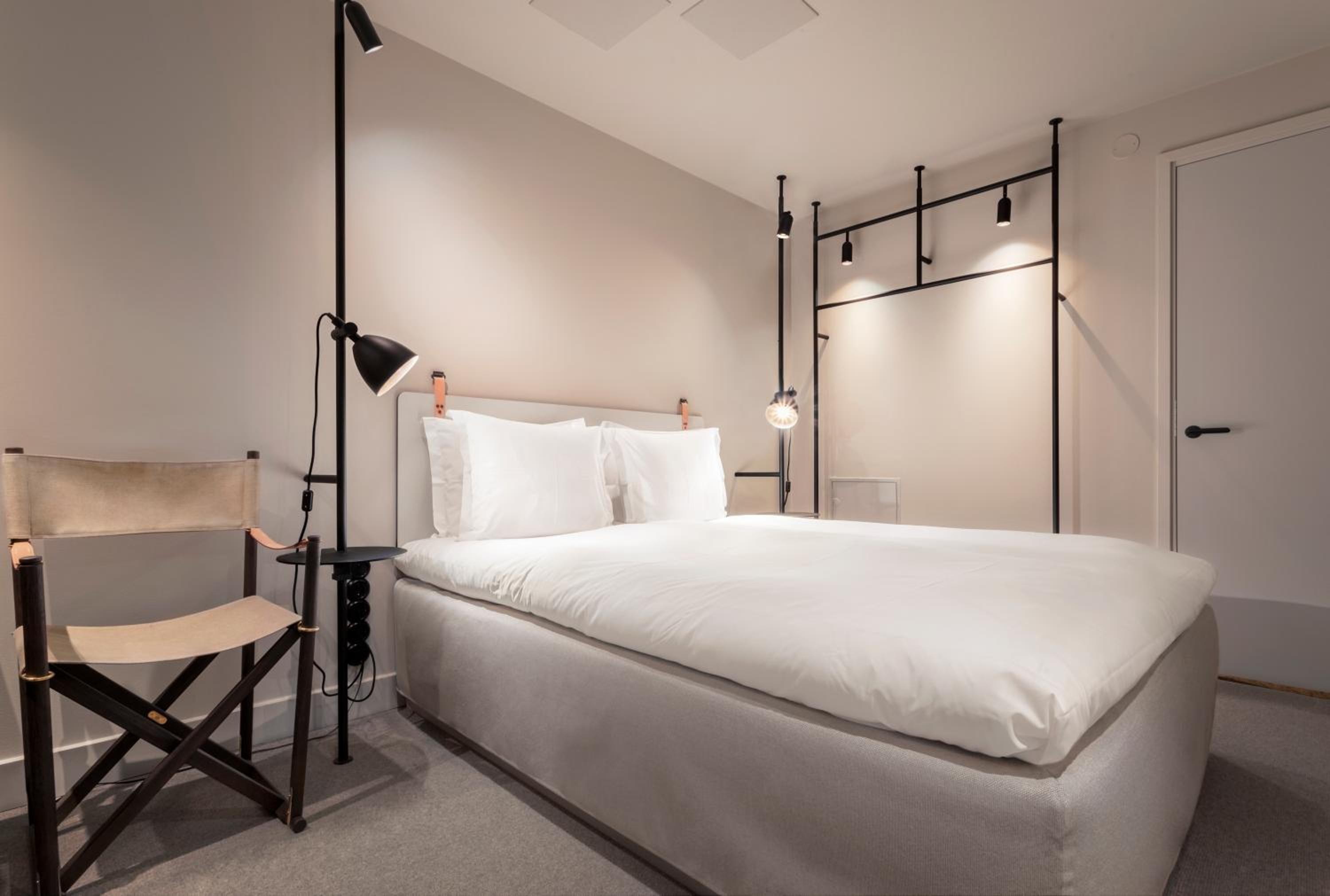 Sleep Deeper, Guest room, 1 Double - No Window - Photo 1