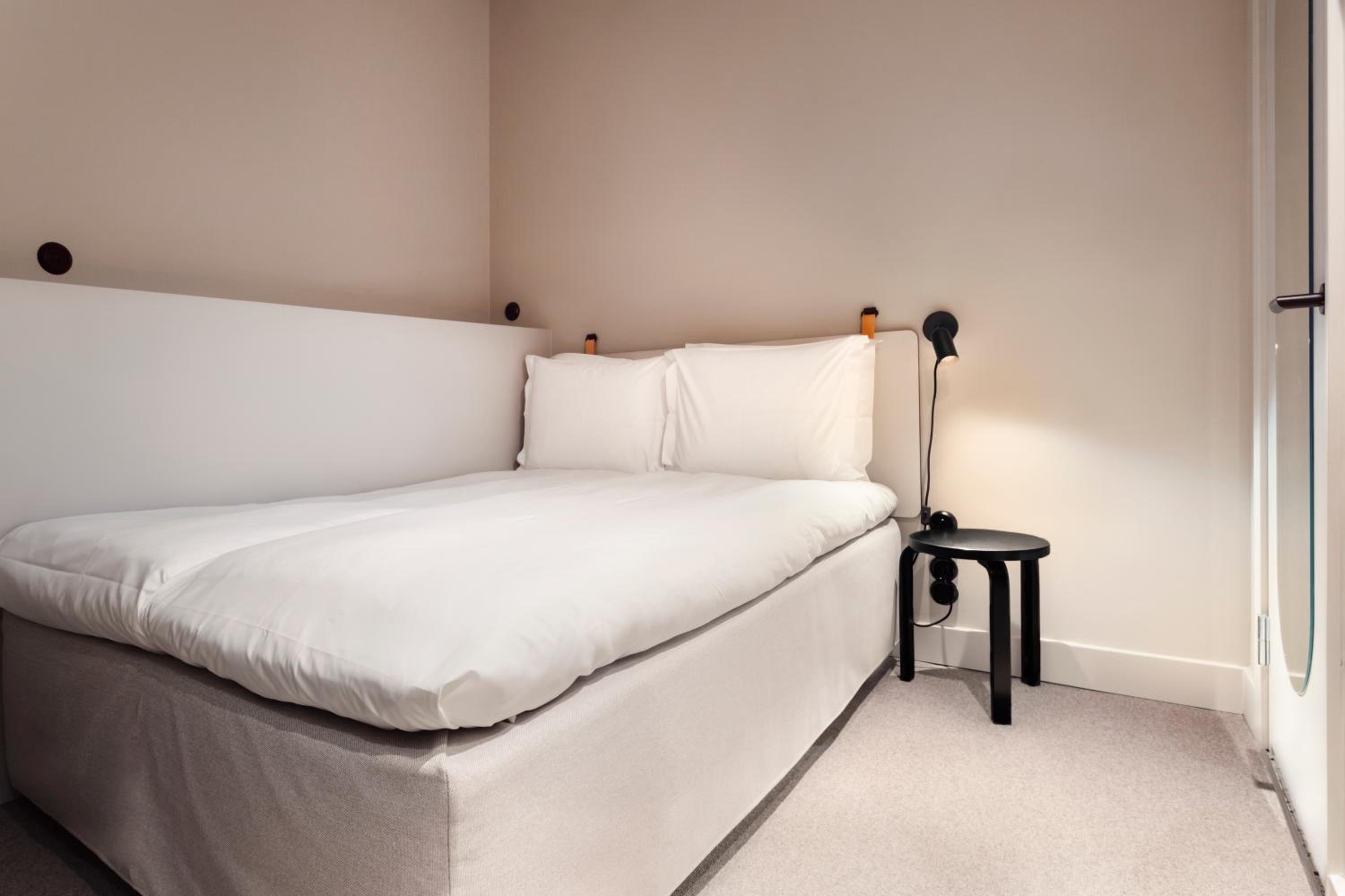 Sleep Tight, Guest room, 1 Double - No Window - Photo 1