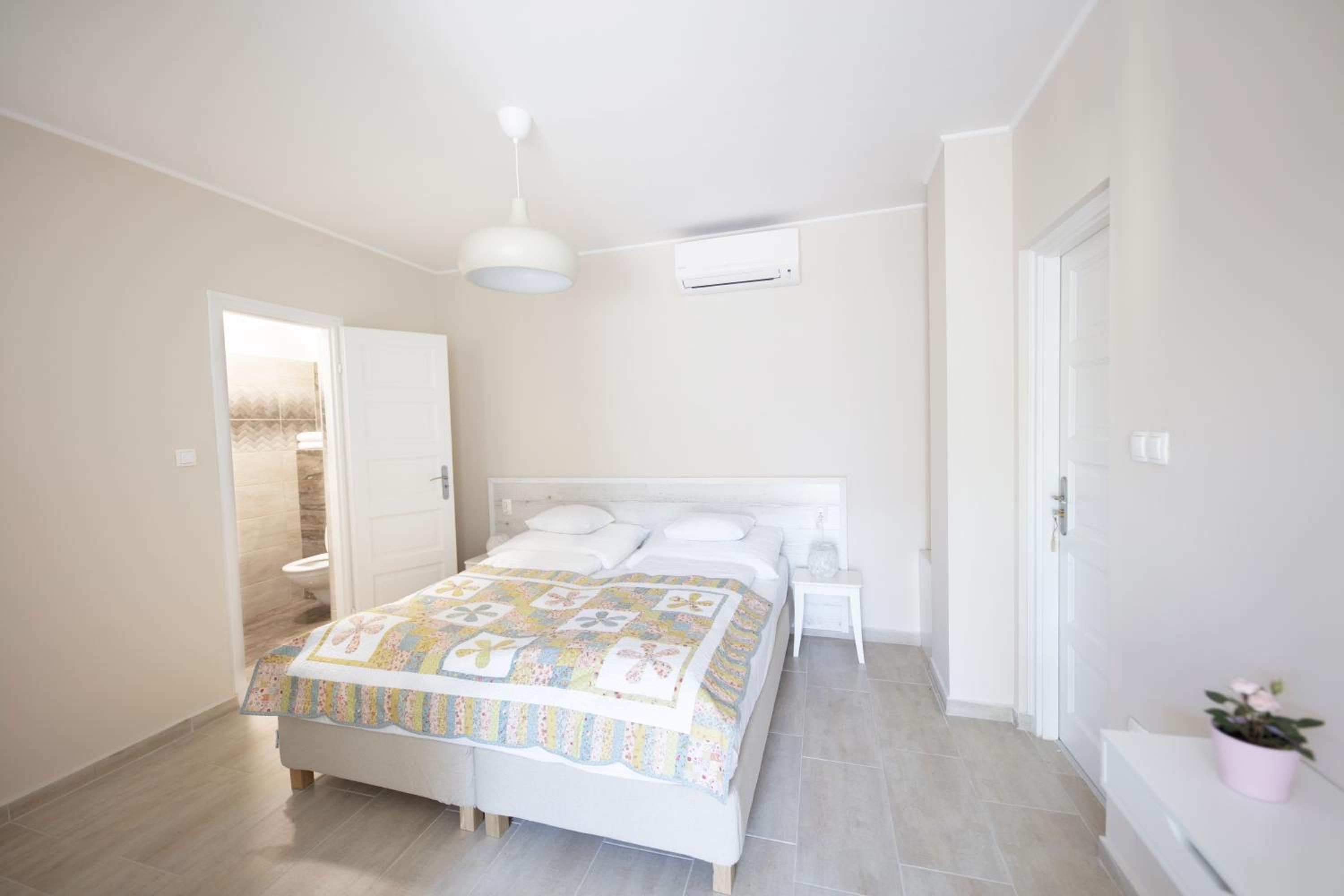 Apartment - Ground Floor photo 1