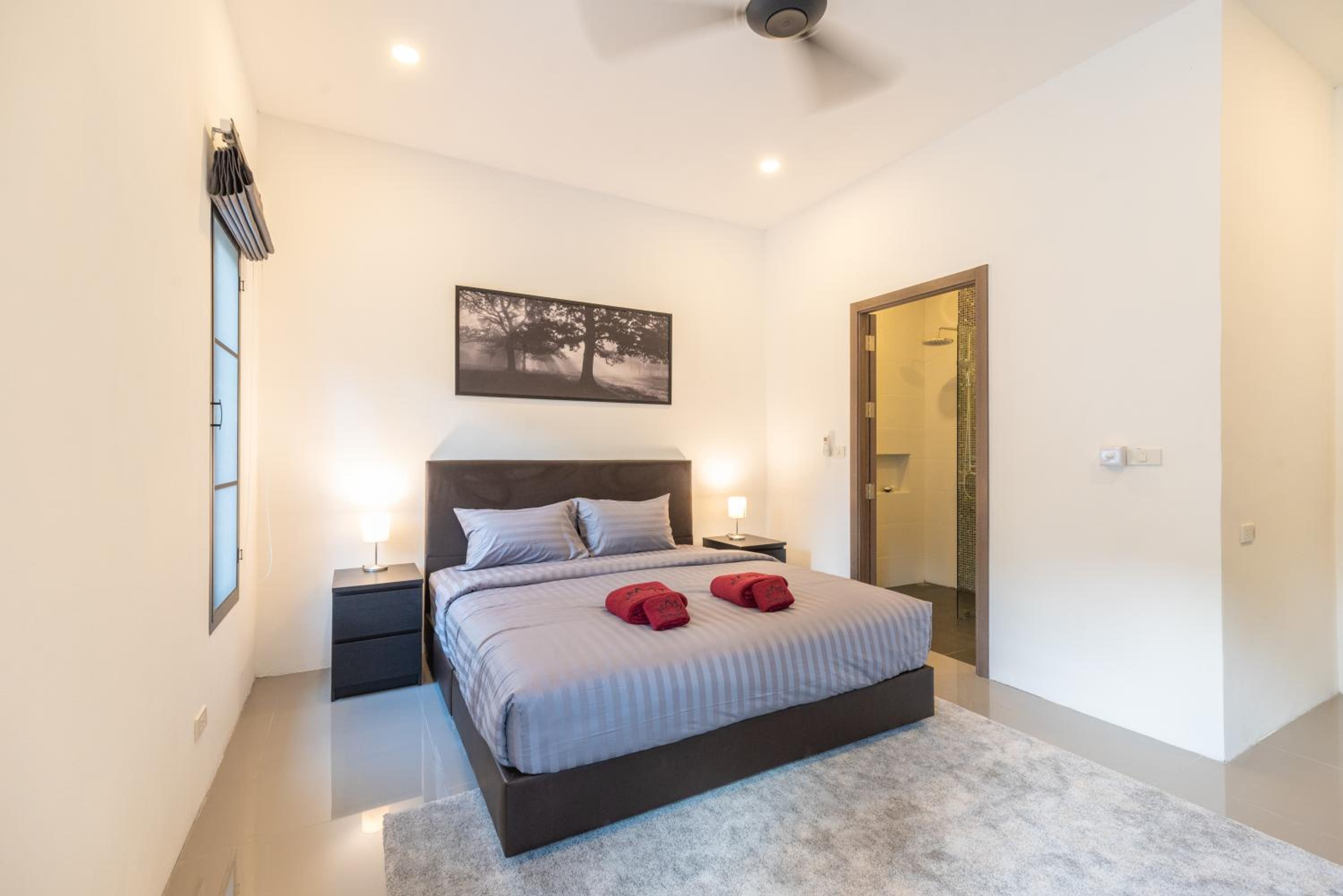 Two-Bedroom House photo 2