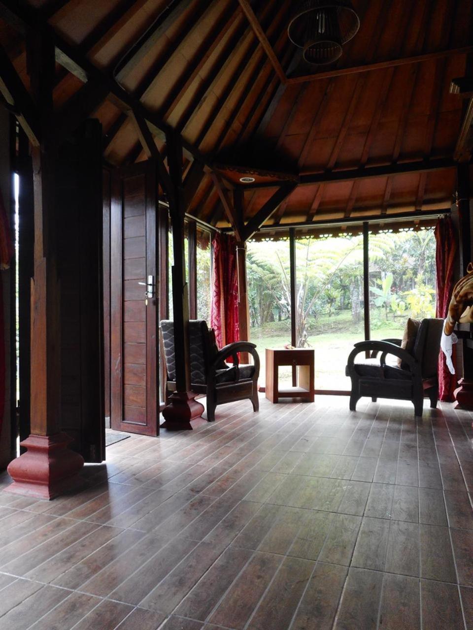 Deluxe Bungalow with Garden View - Photo 13