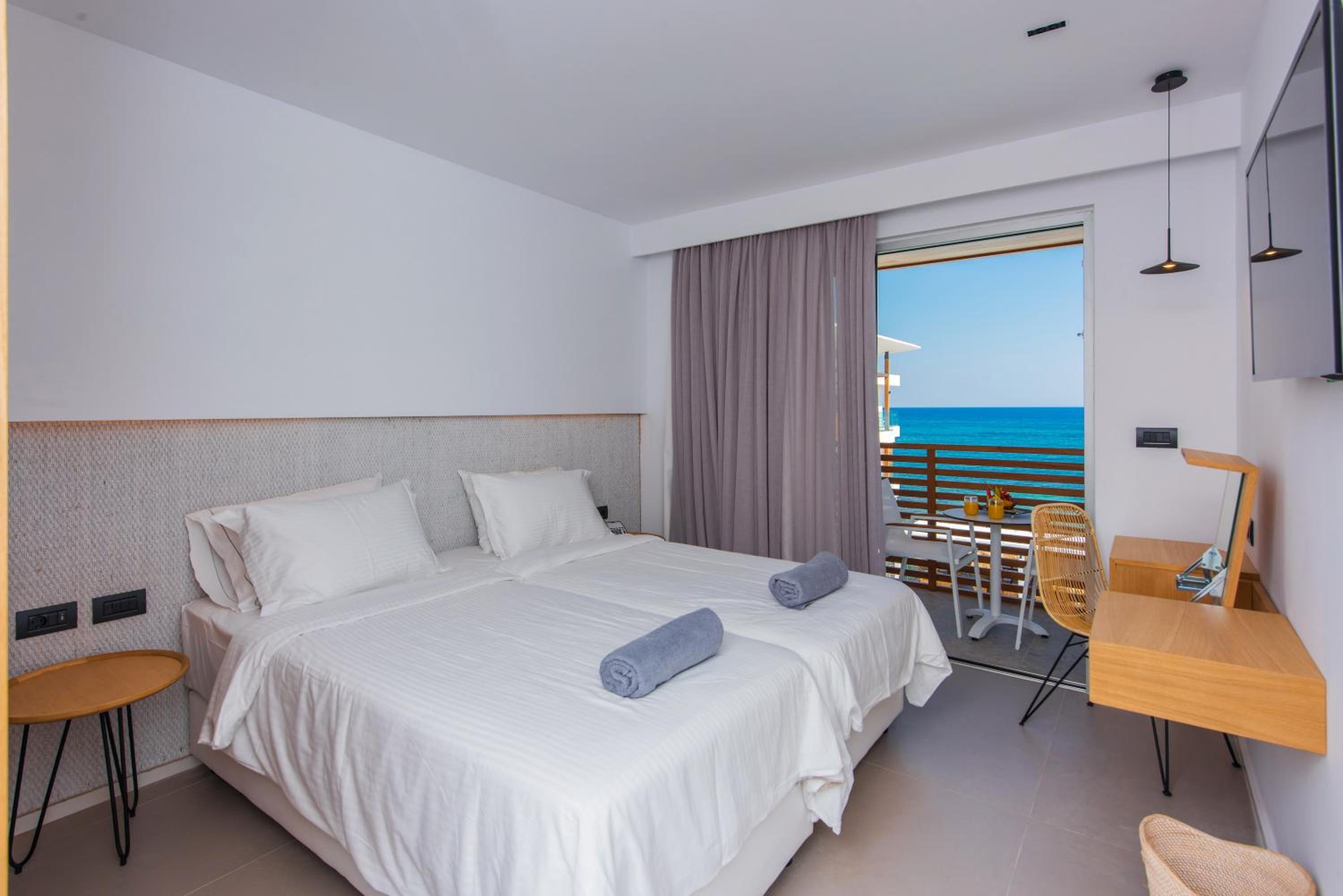 Superior Double Room with Sea View photo 2