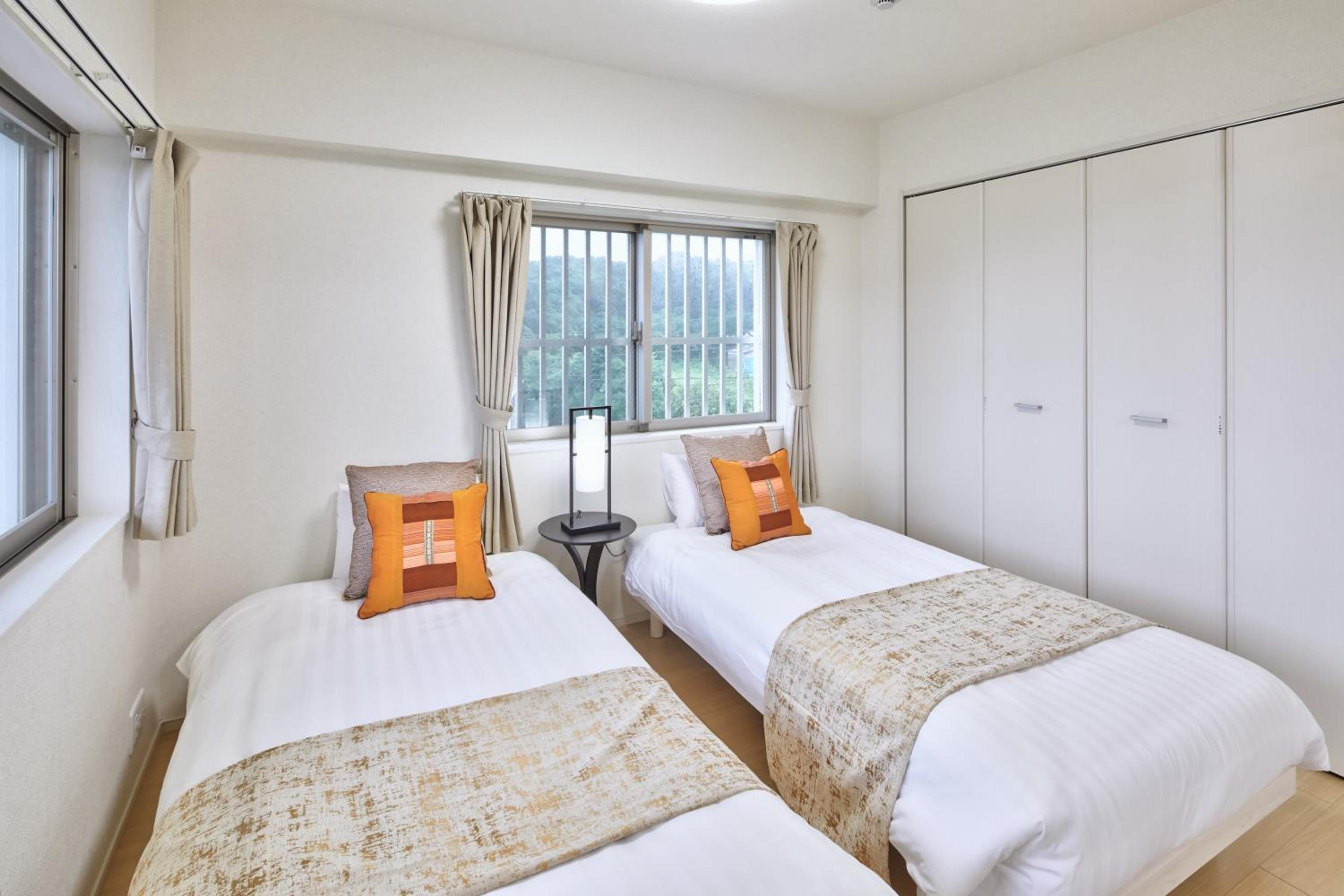 Two-Bedroom Apartment - Photo 19