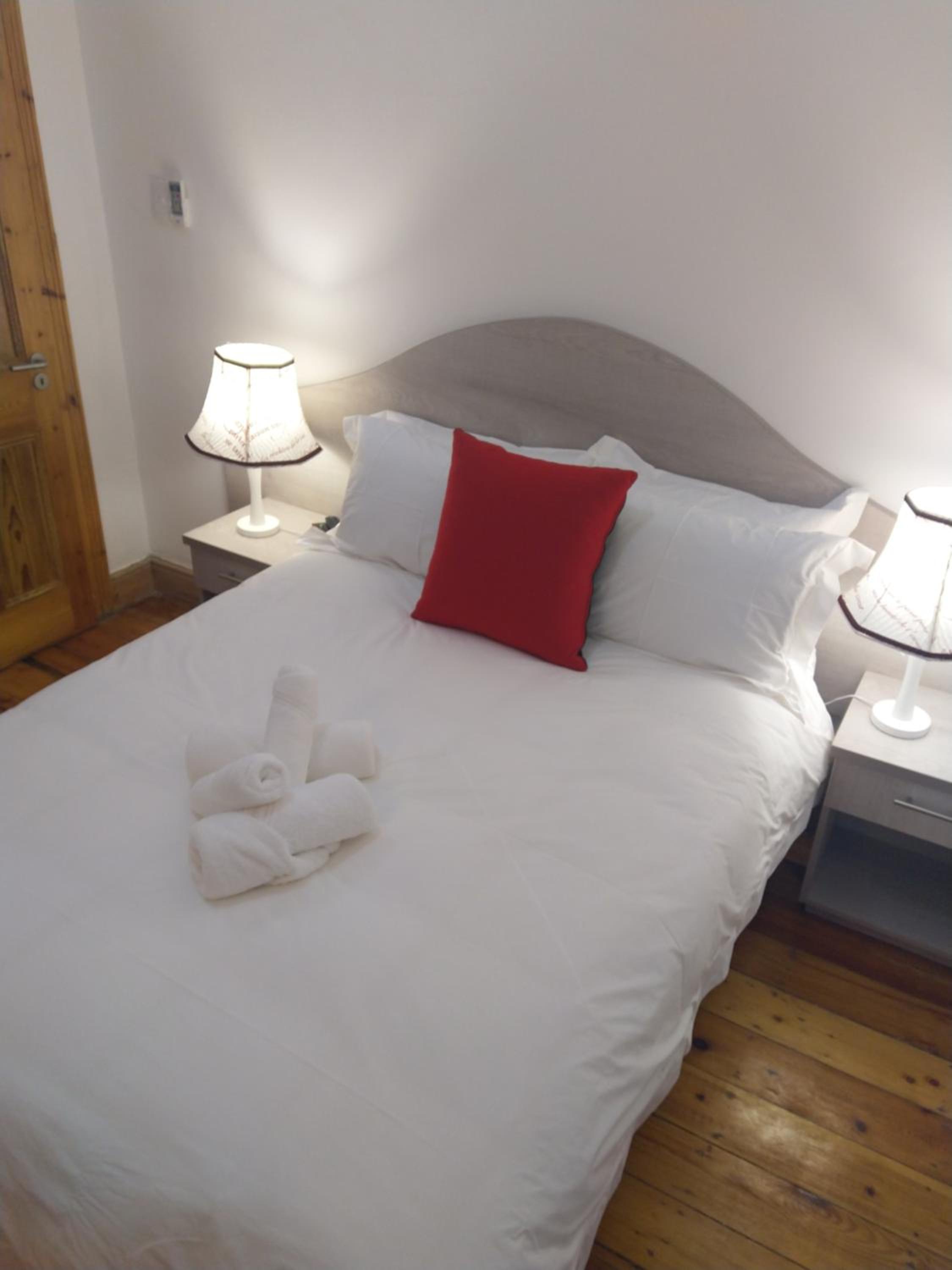 Double Room - Photo 15