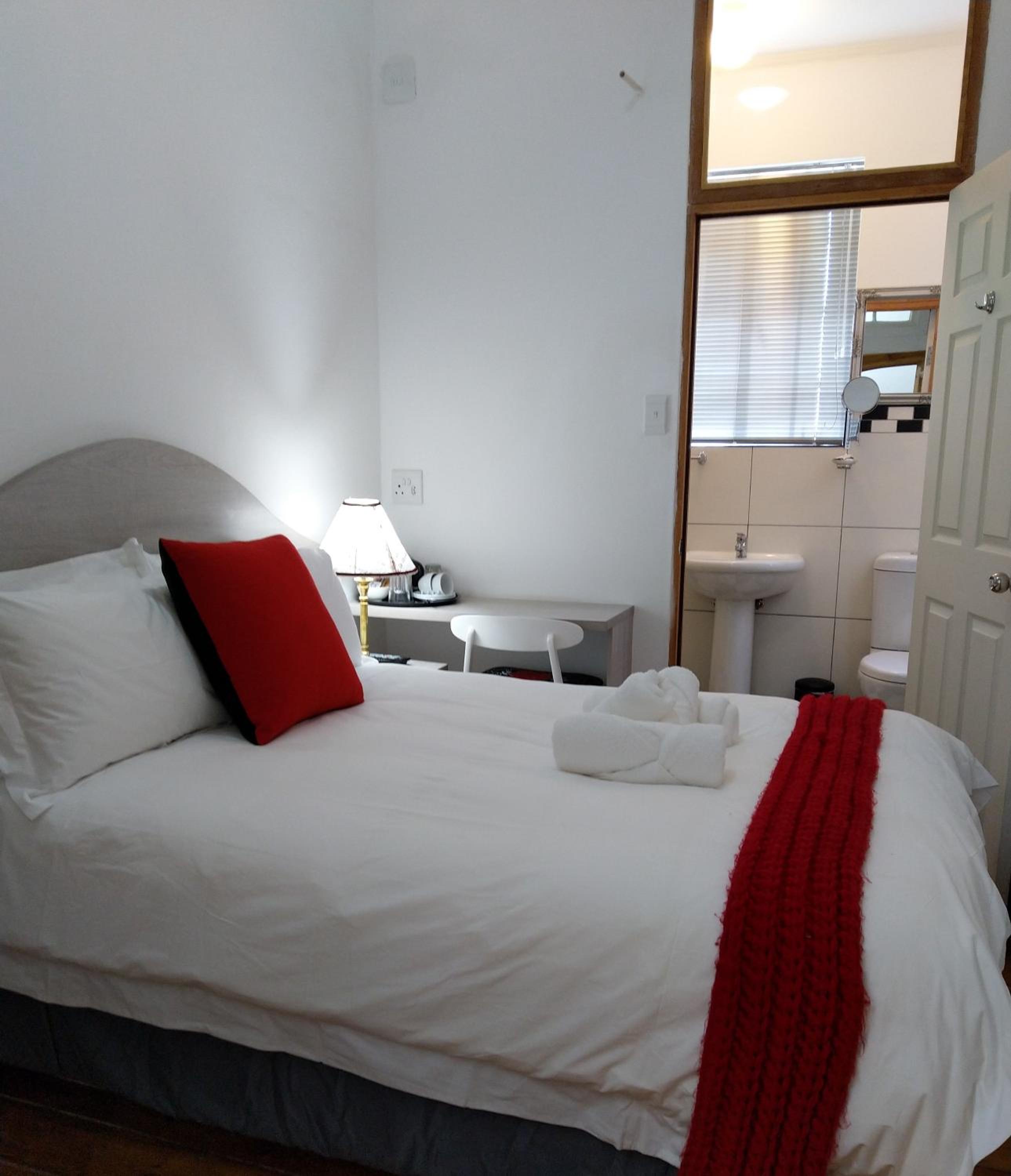 Double Room - Photo 3