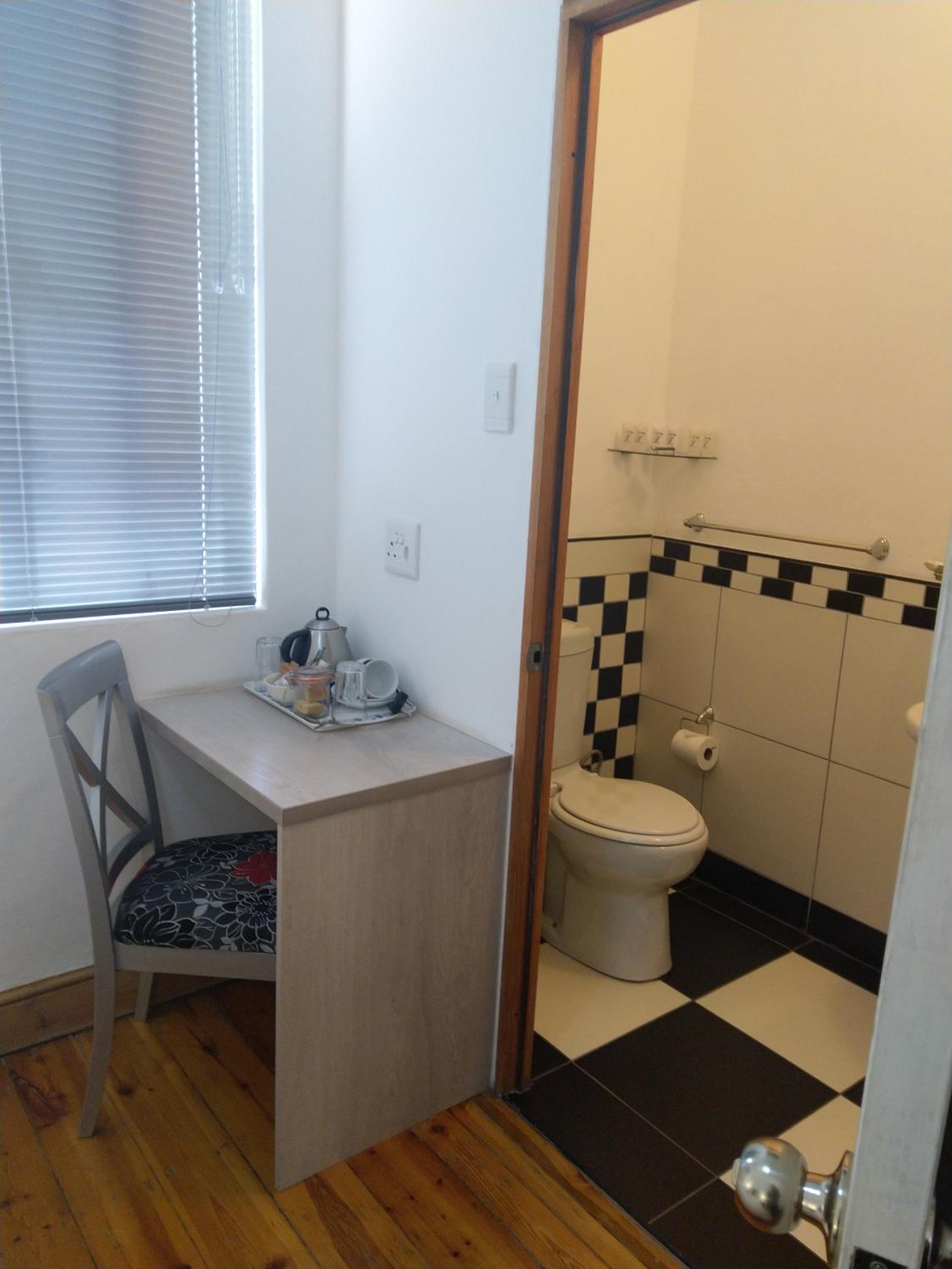 Double Room - Photo 4