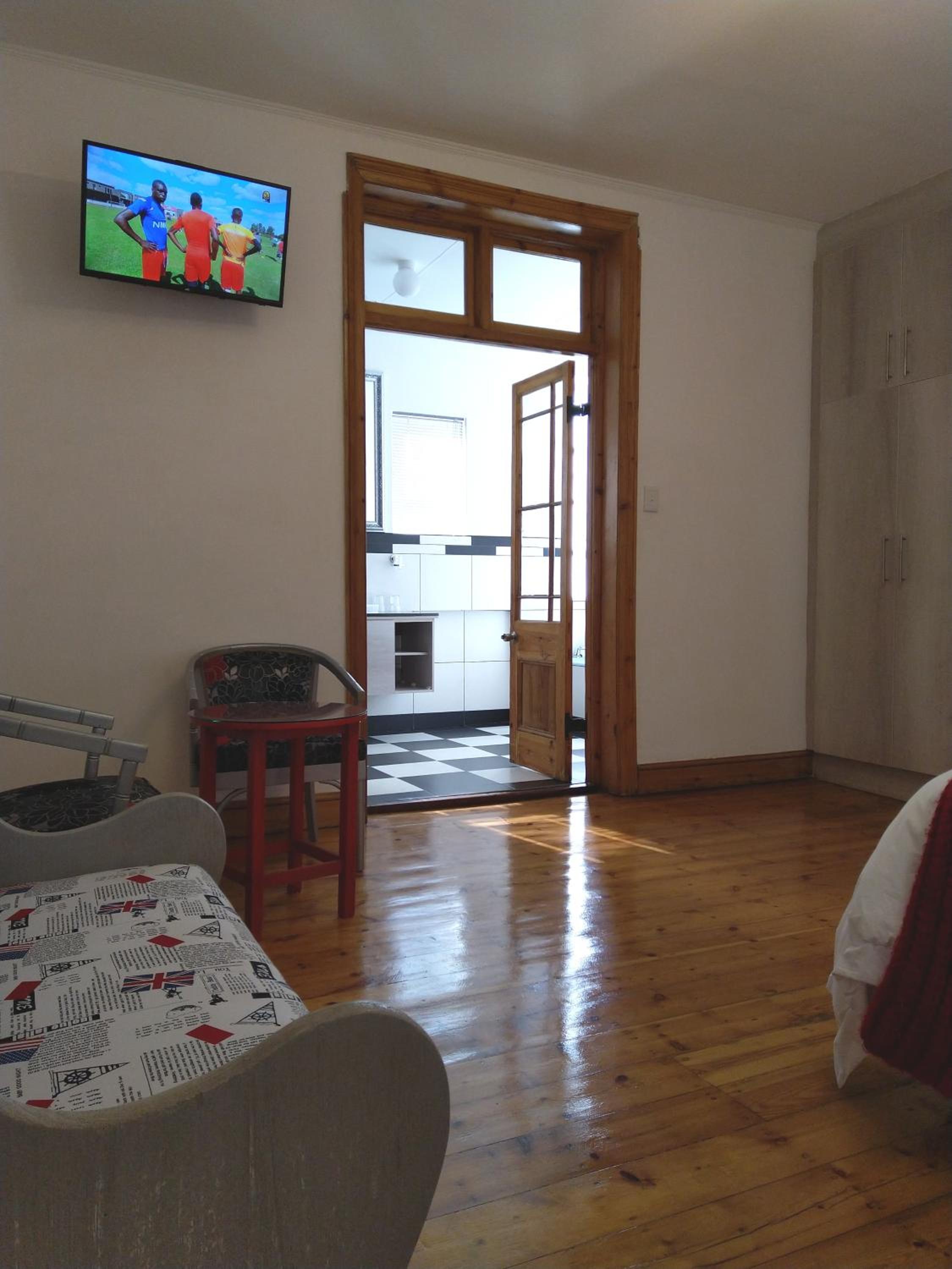 Deluxe Double Room - Photo 9