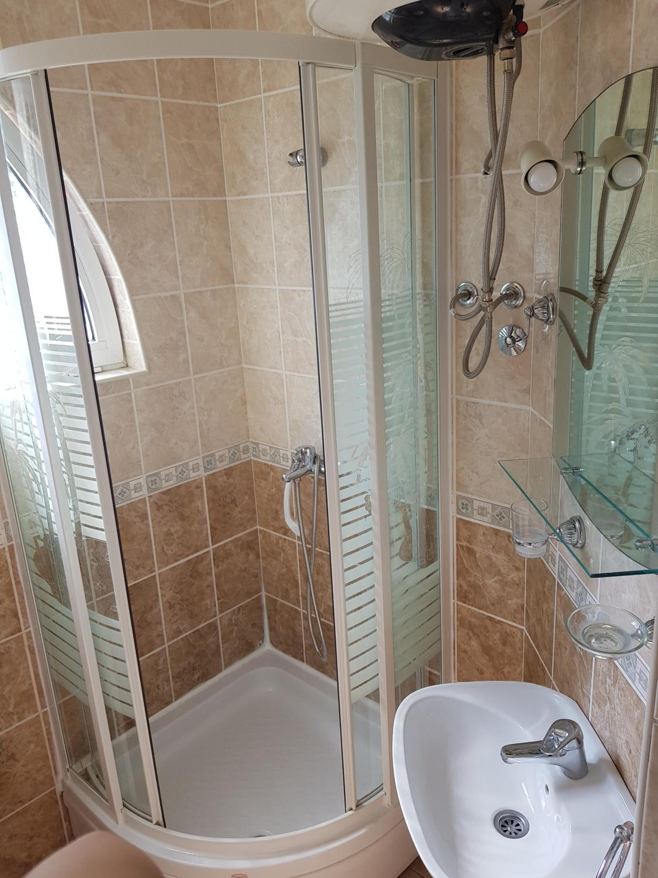 Deluxe Triple Room photo 2