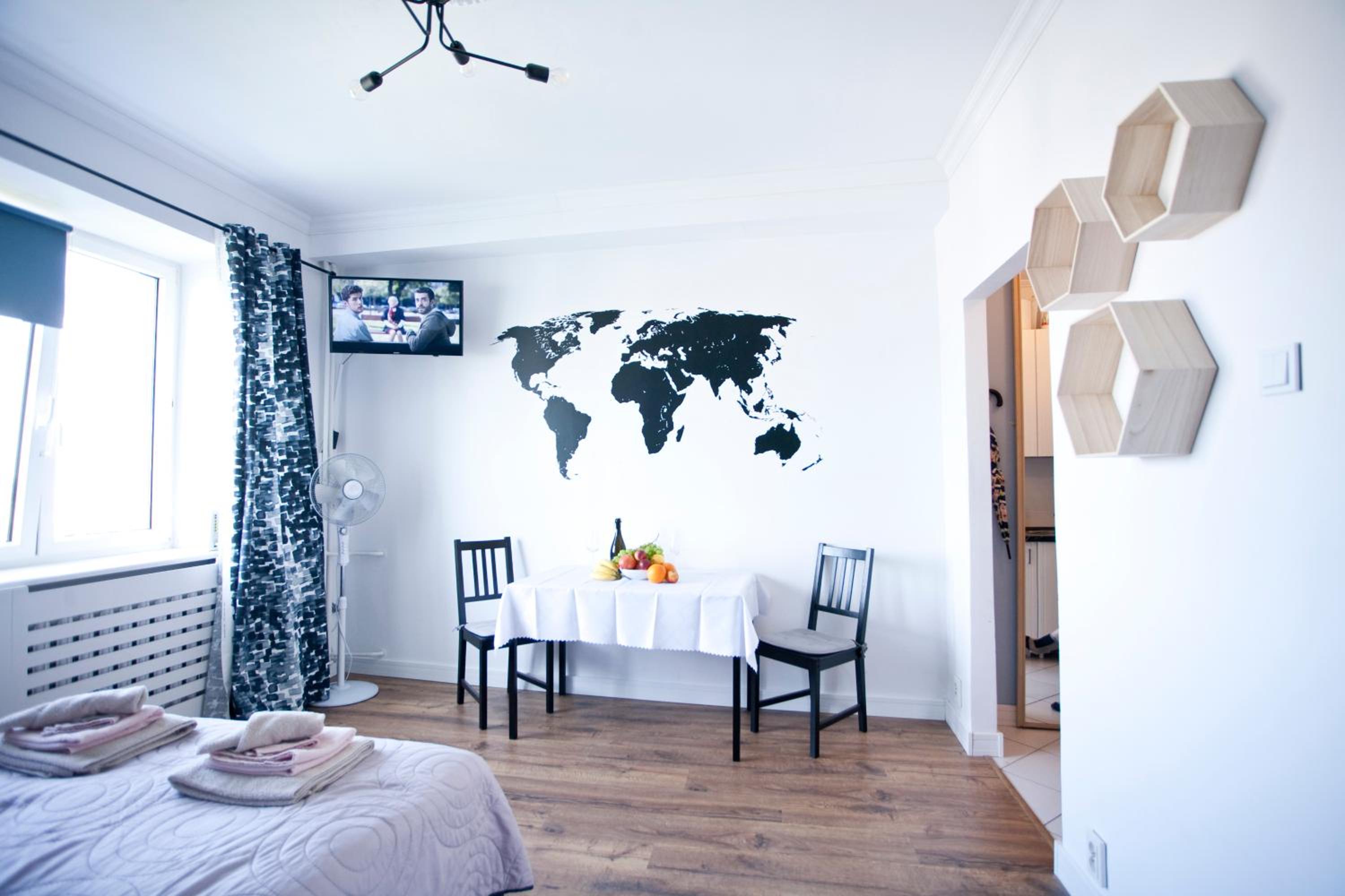 Studio Apartment - Photo 13